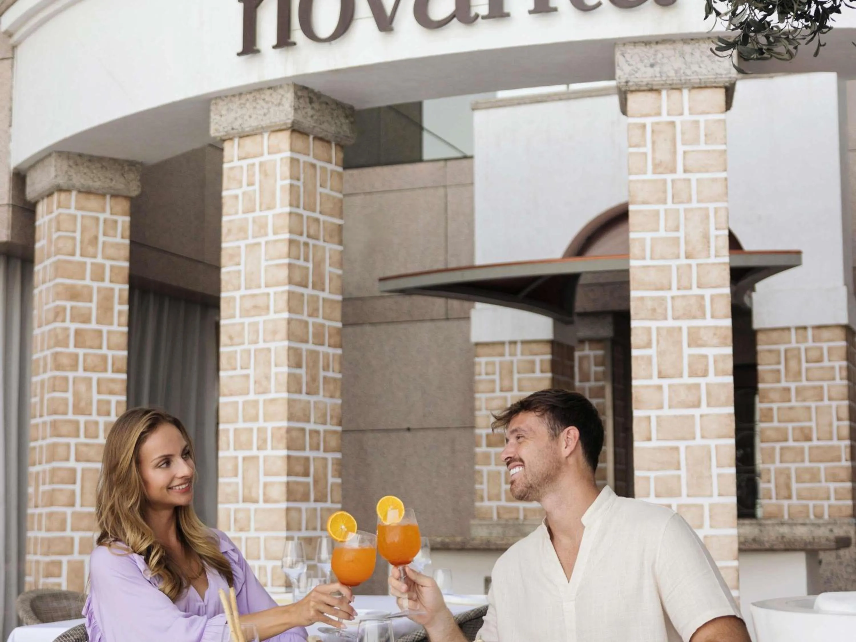 Restaurant/places to eat in Fairmont Dubai