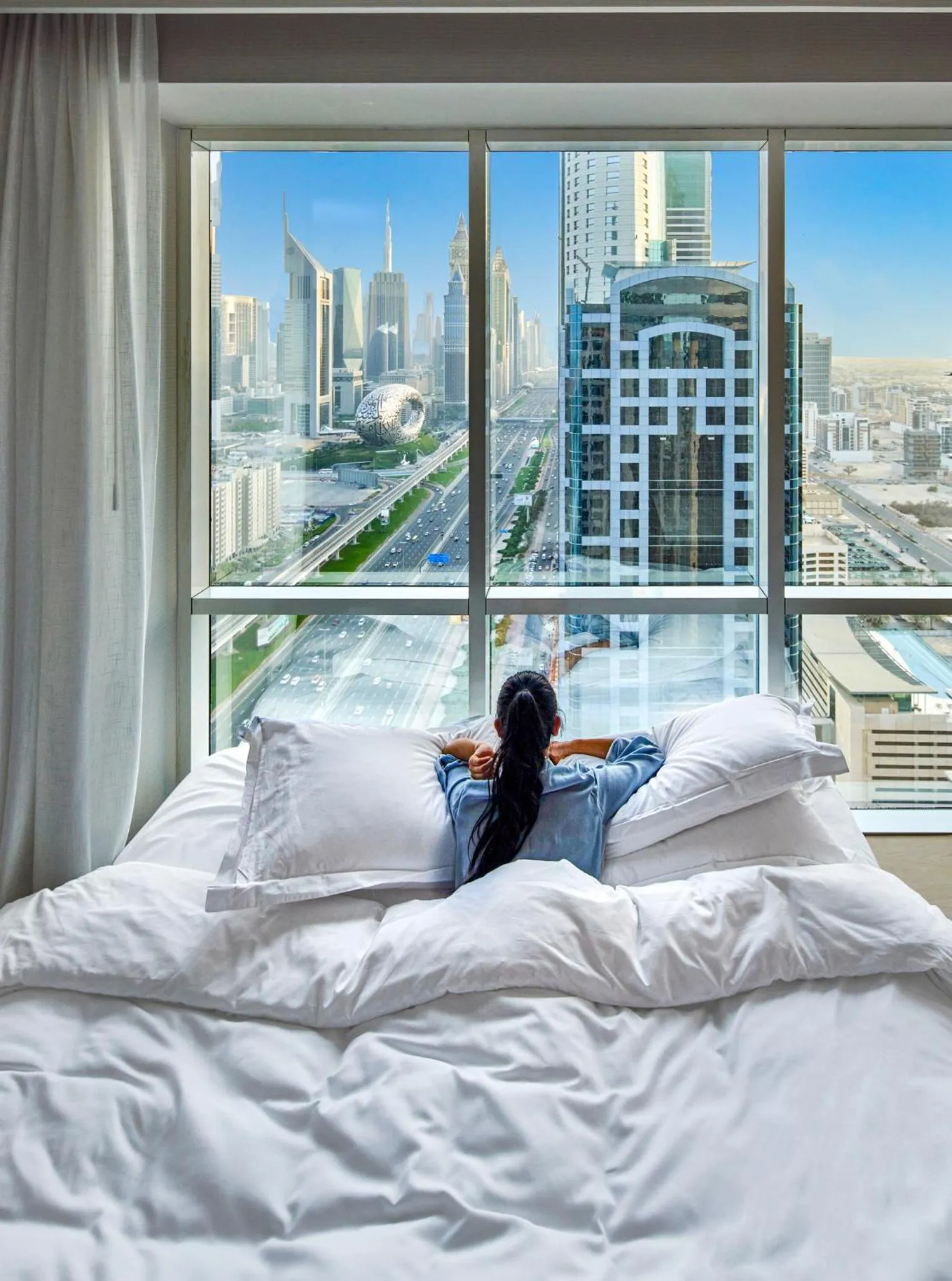 View (from property/room), Bed in Fairmont Dubai
