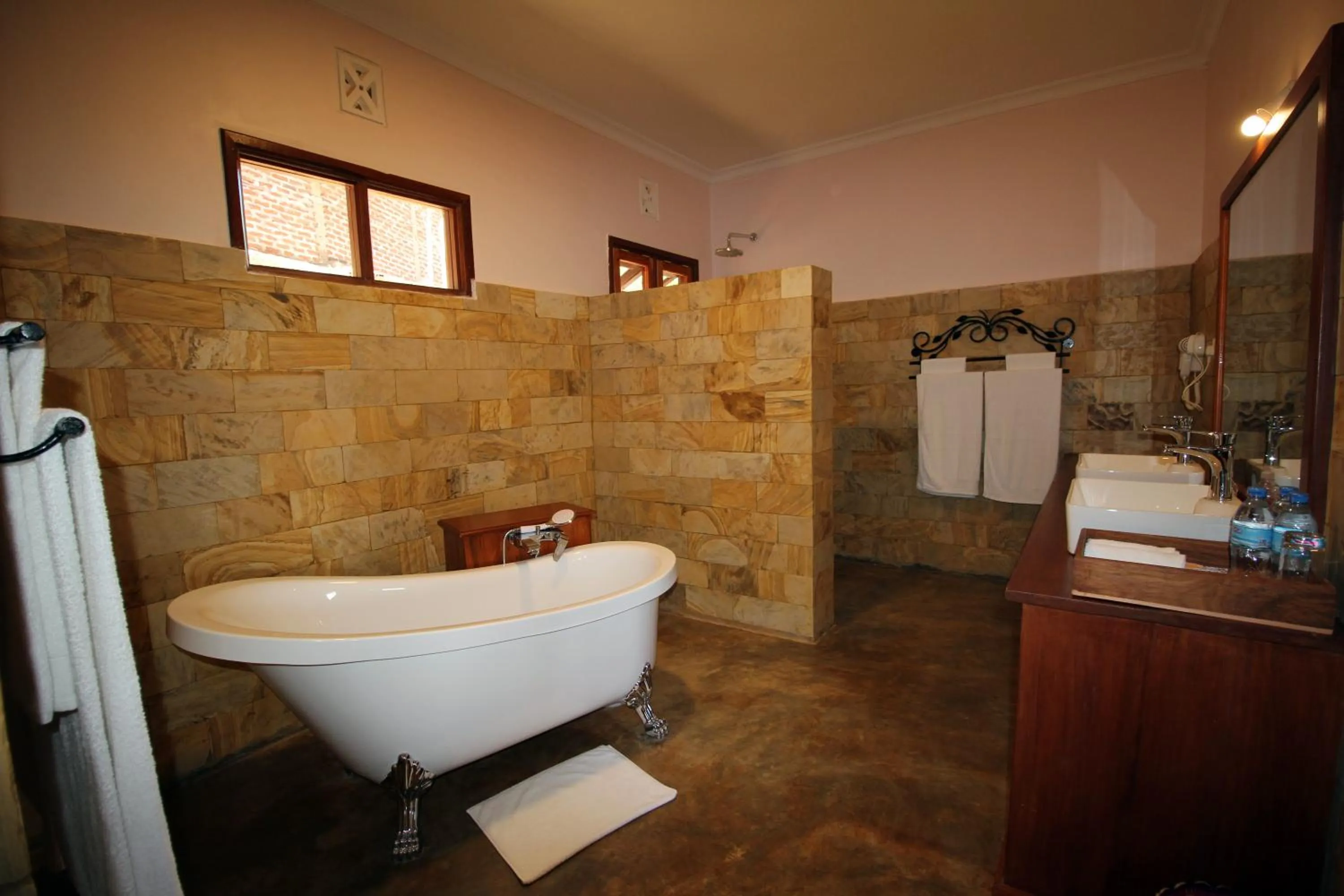 Bathroom in Ngorongoro Marera Mountain View Lodge
