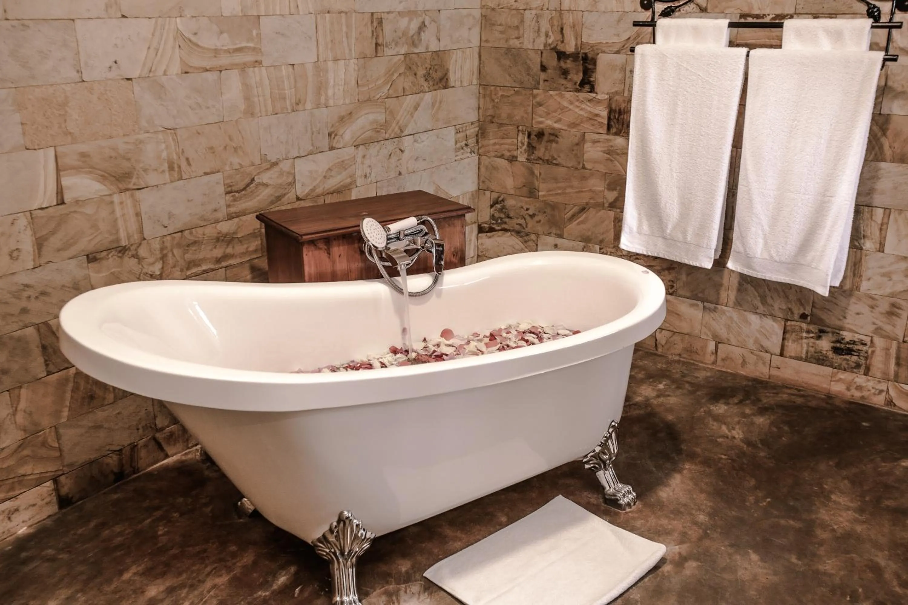 Bathroom in Ngorongoro Marera Mountain View Lodge