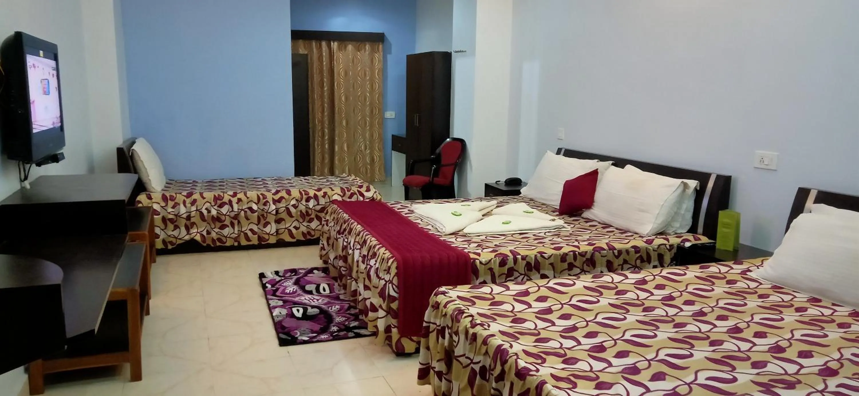 Photo of the whole room in Hotel Barbareek