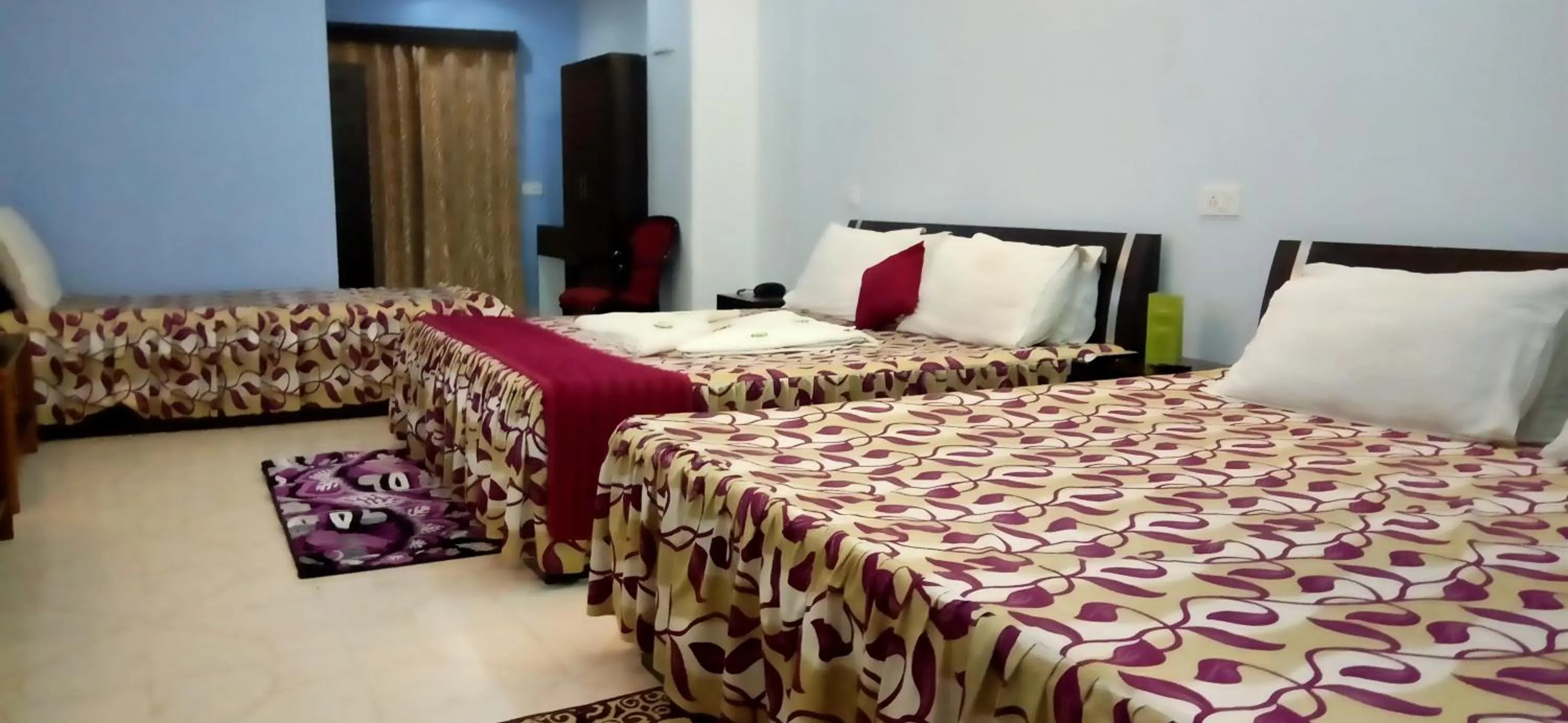 Photo of the whole room in Hotel Barbareek
