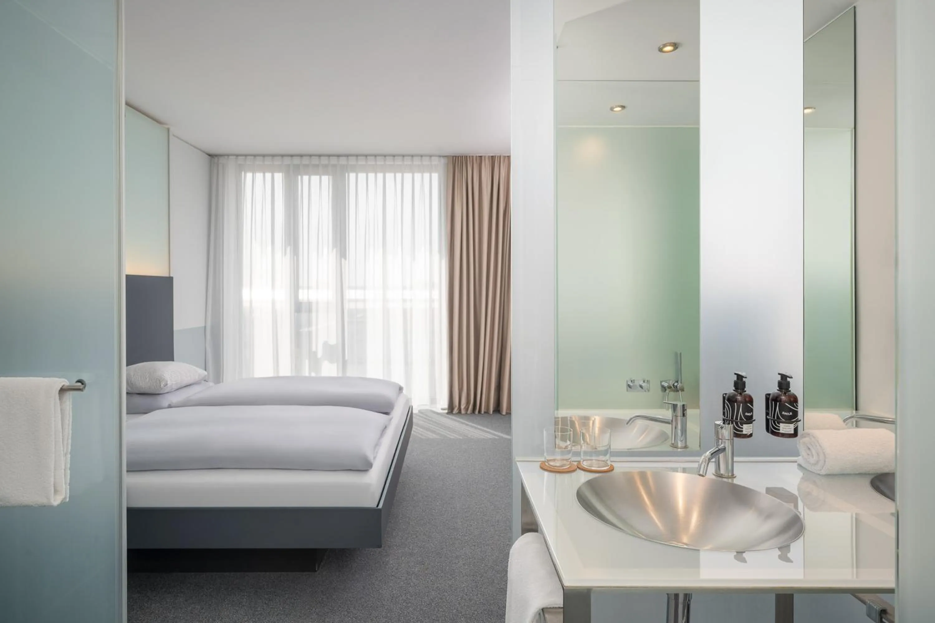 Bed in INNSiDE by Meliá Düsseldorf Derendorf