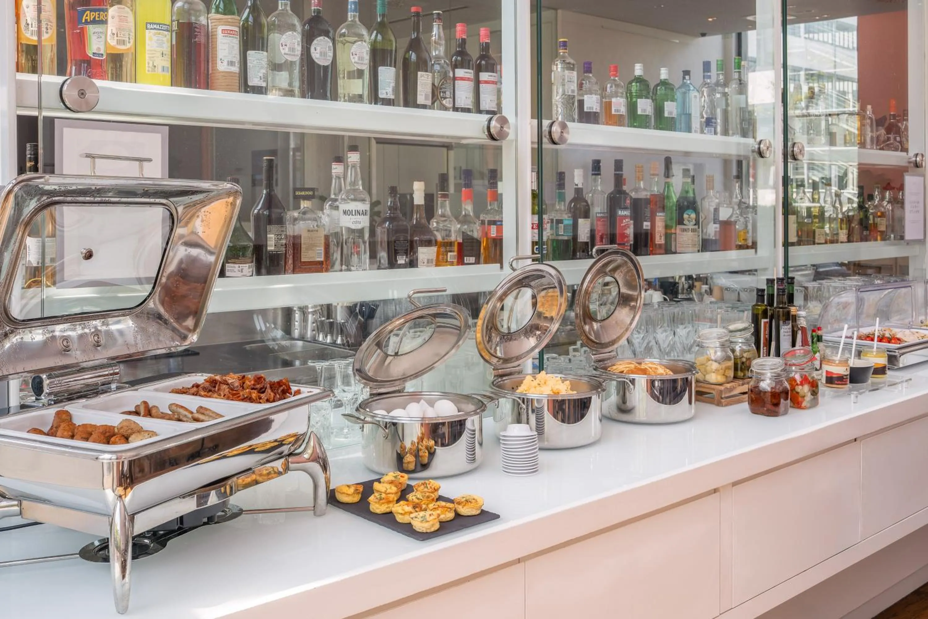 Food and drinks in INNSiDE by Meliá Düsseldorf Derendorf