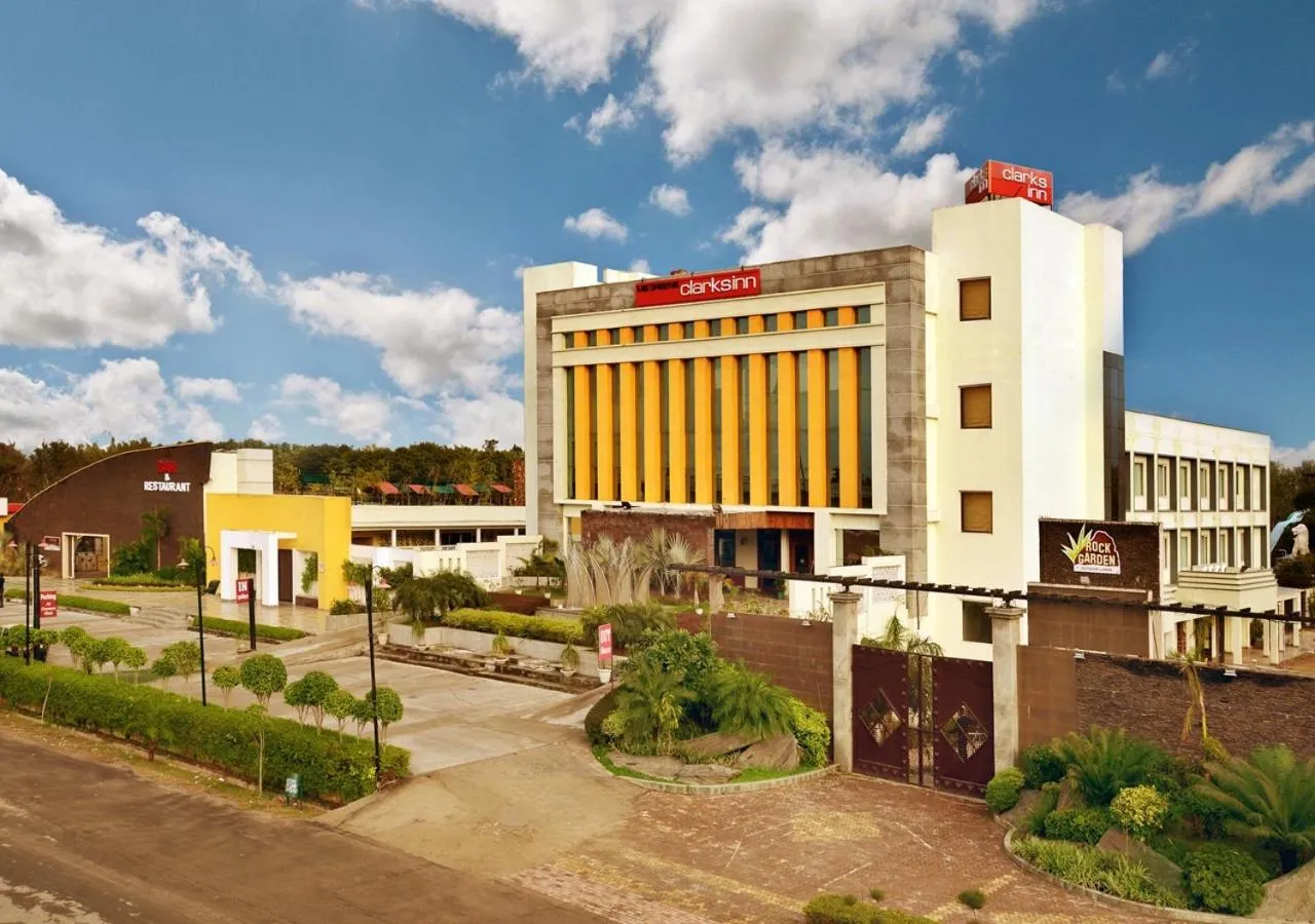 Property building in M B Greens Clarks Inn