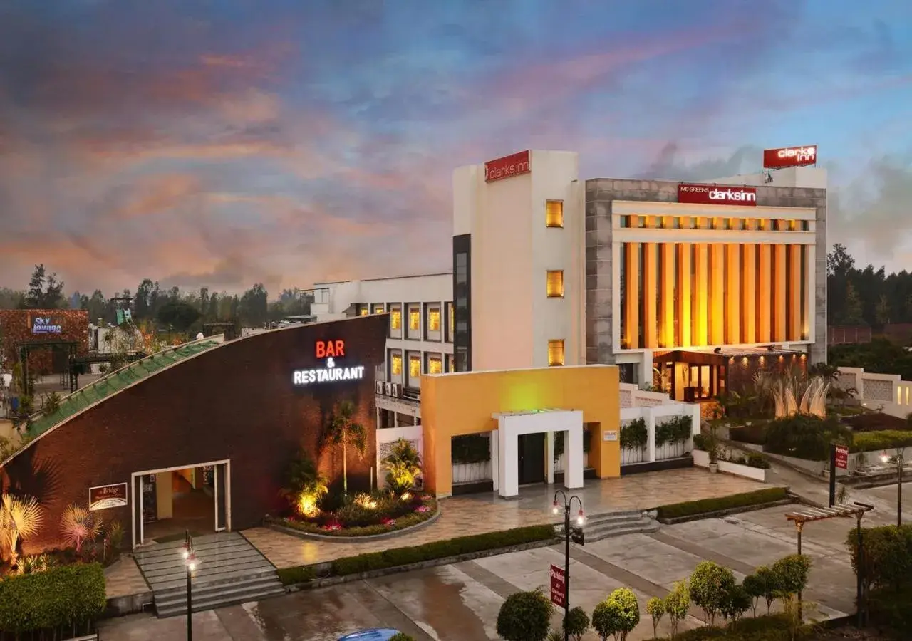 Property building in M B Greens Clarks Inn Property building in M B Greens Clarks Inn