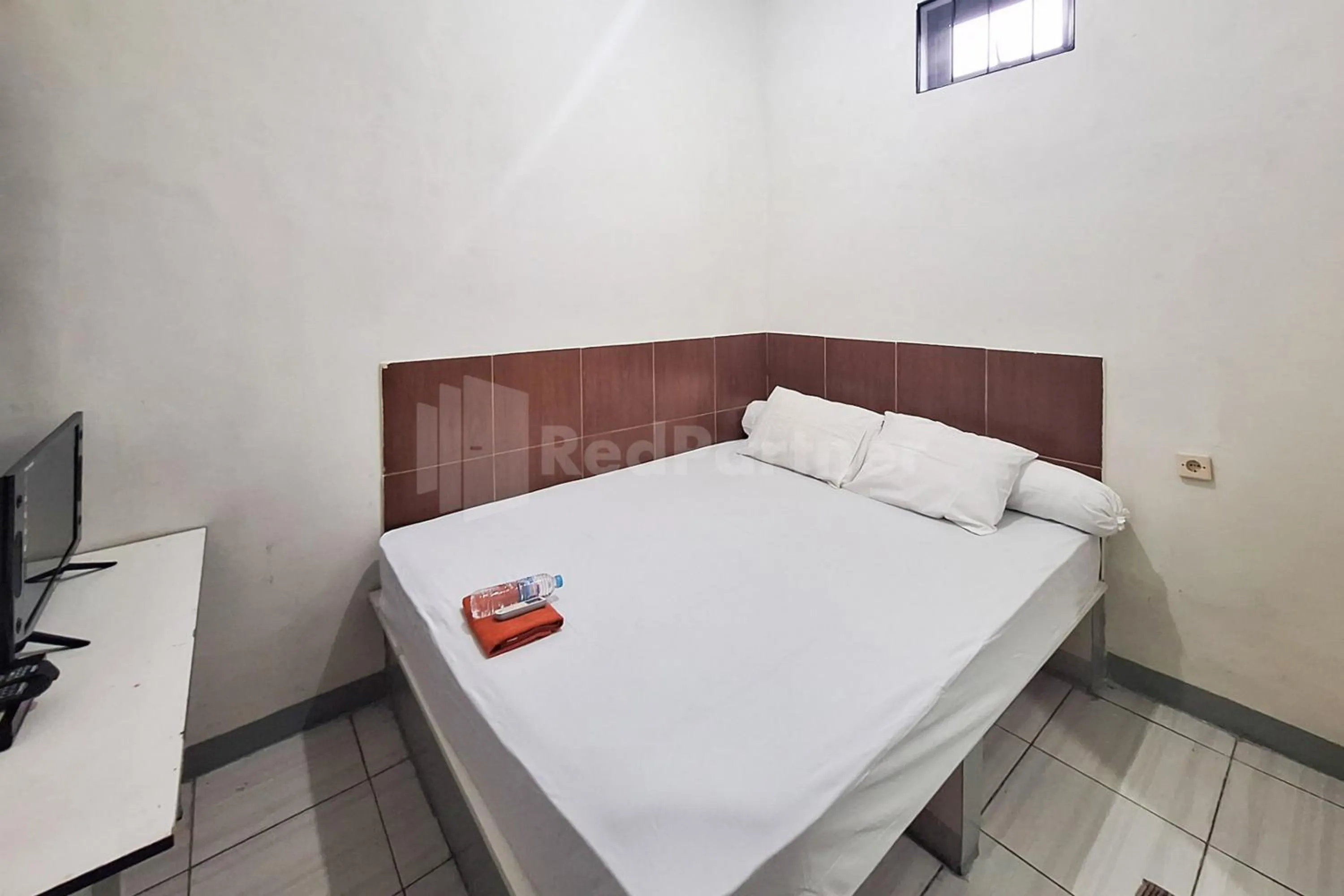 Bed in Joy Homestay At Pulomas RedPartner