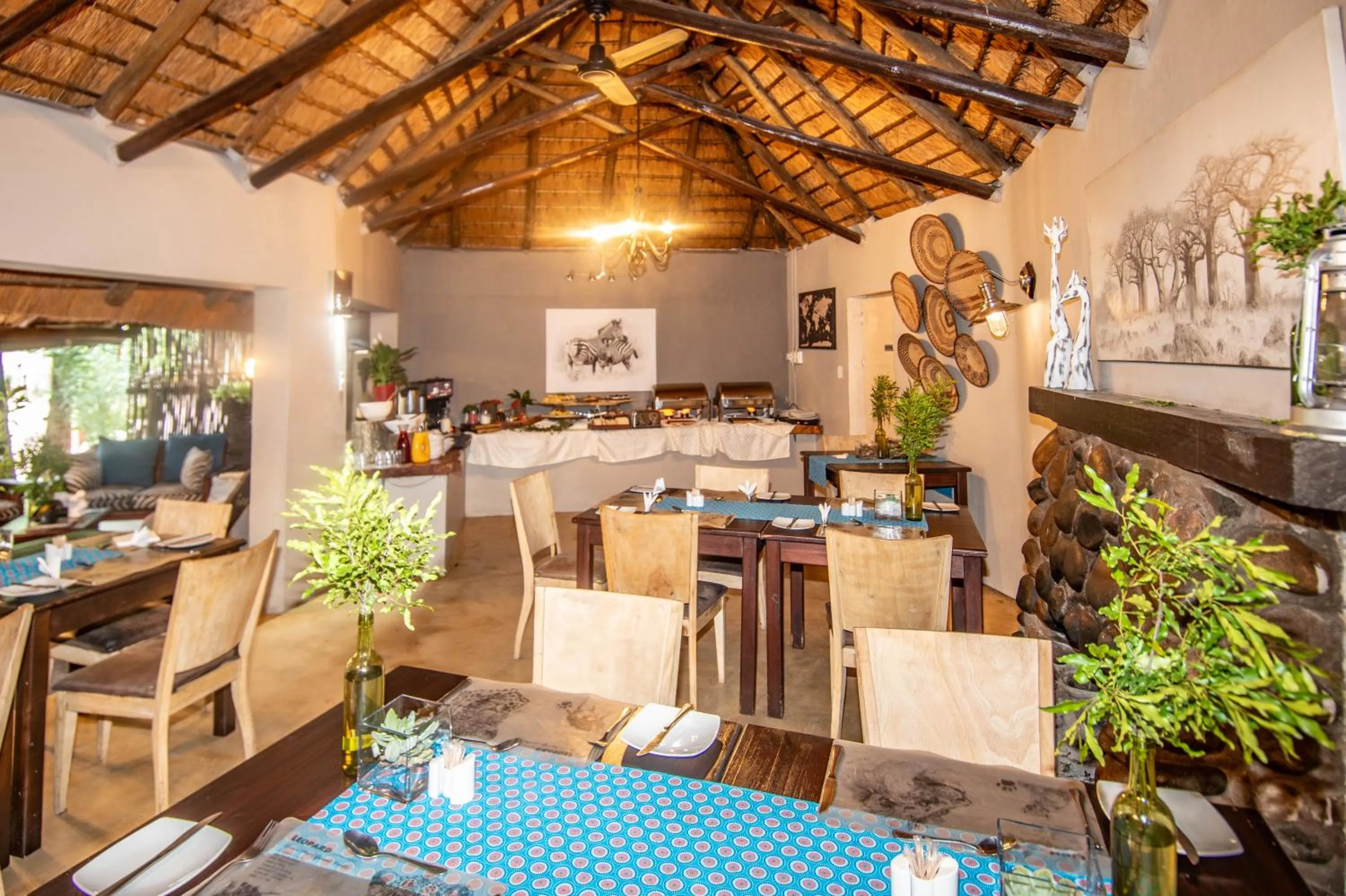 Dining area in Thornhill Safari Lodge