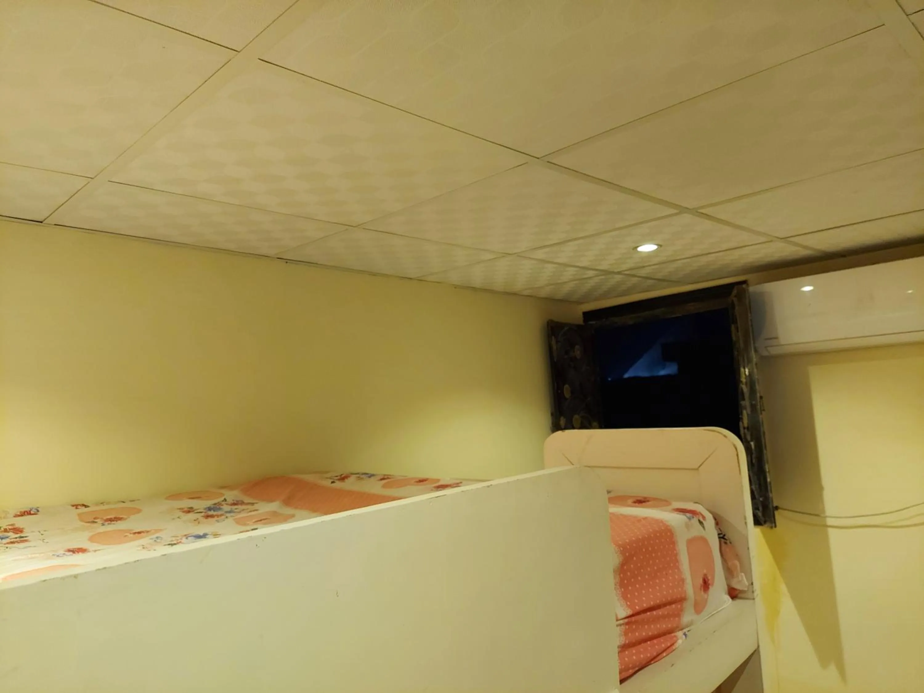 Bed in Toman Pyramids hotel