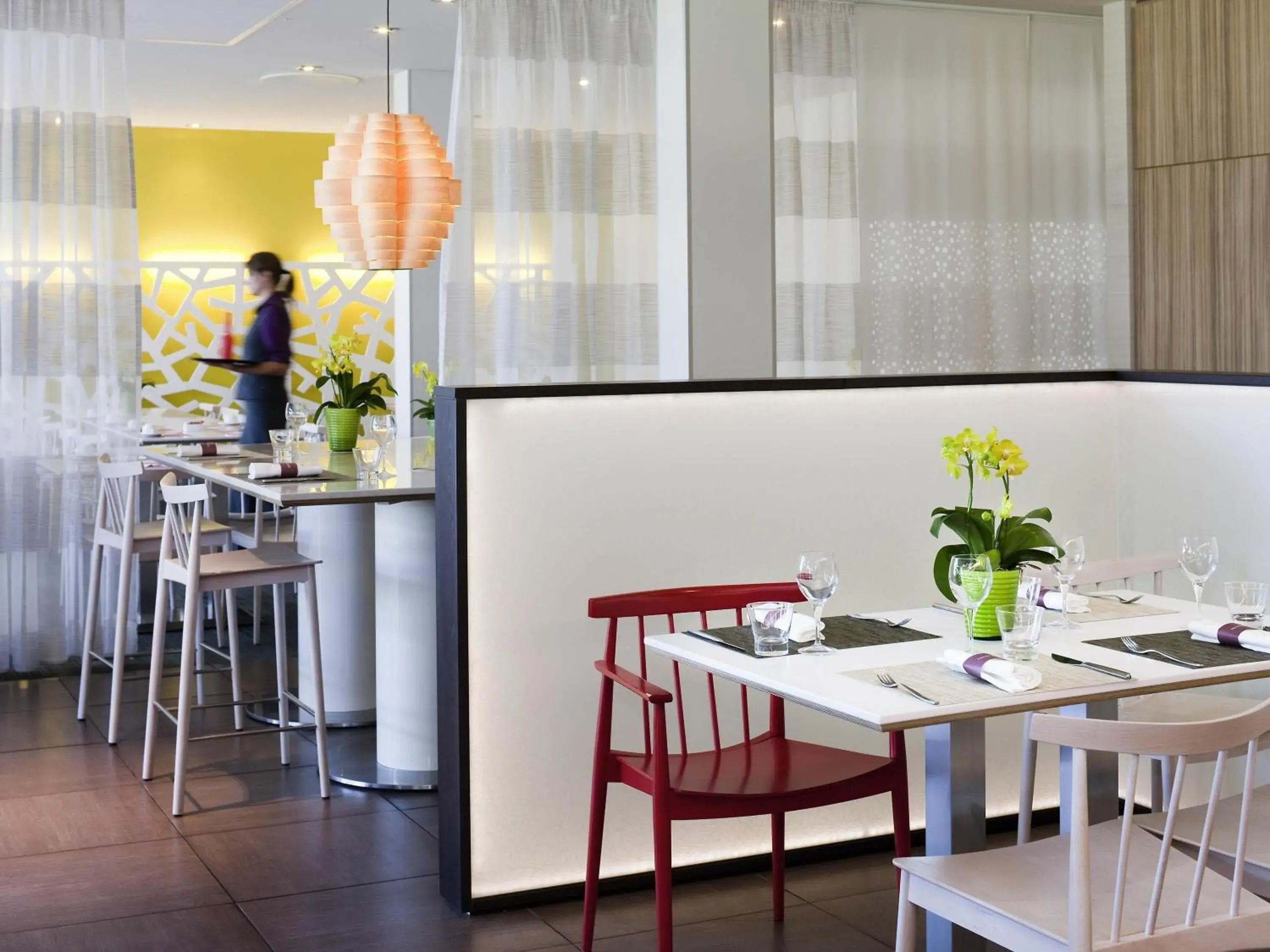 Restaurant/places to eat in Novotel Lausanne Bussigny Restaurant/places to eat in Novotel Lausanne Bussigny