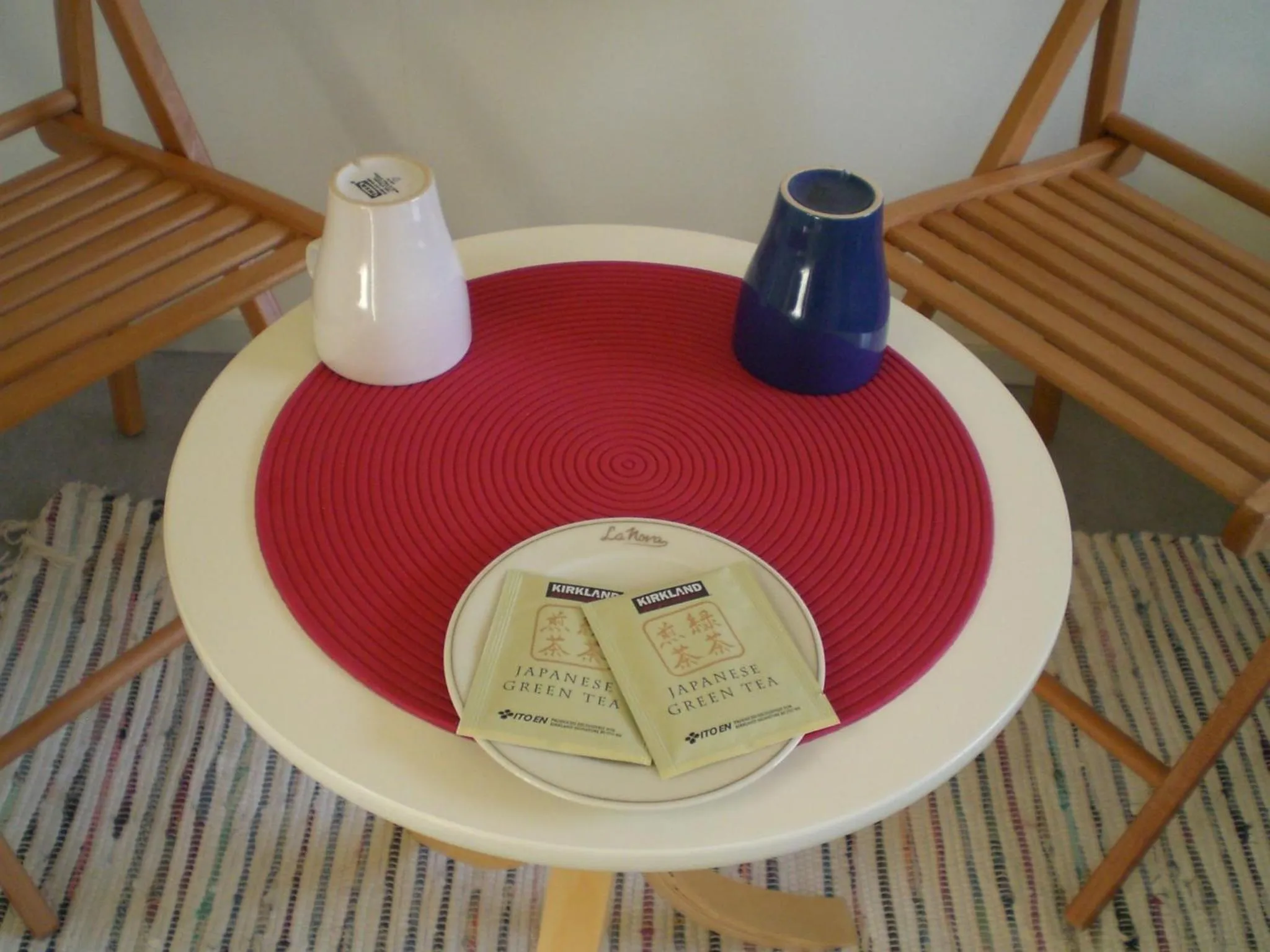 Seating area in Gallery Court Ofa Atu