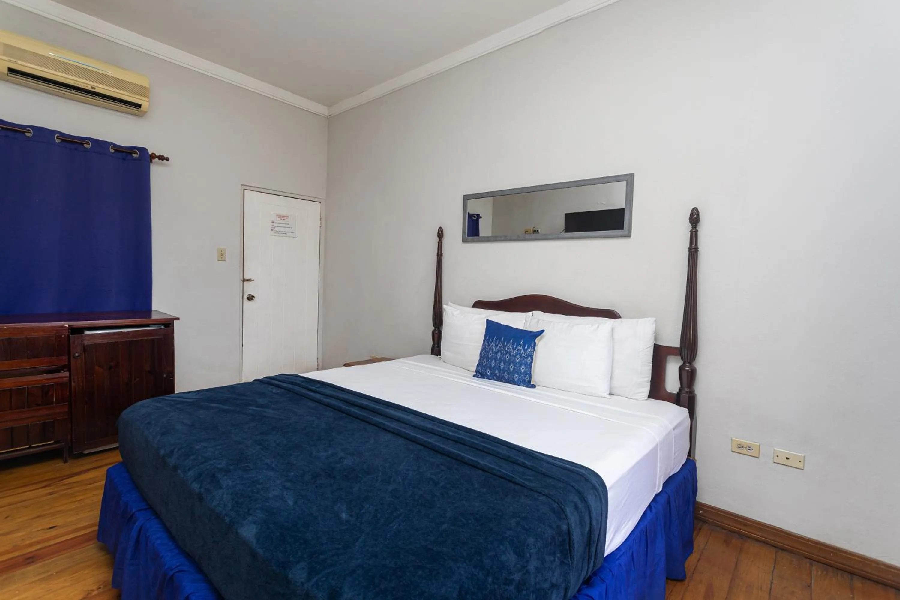 Bed in Caribic House