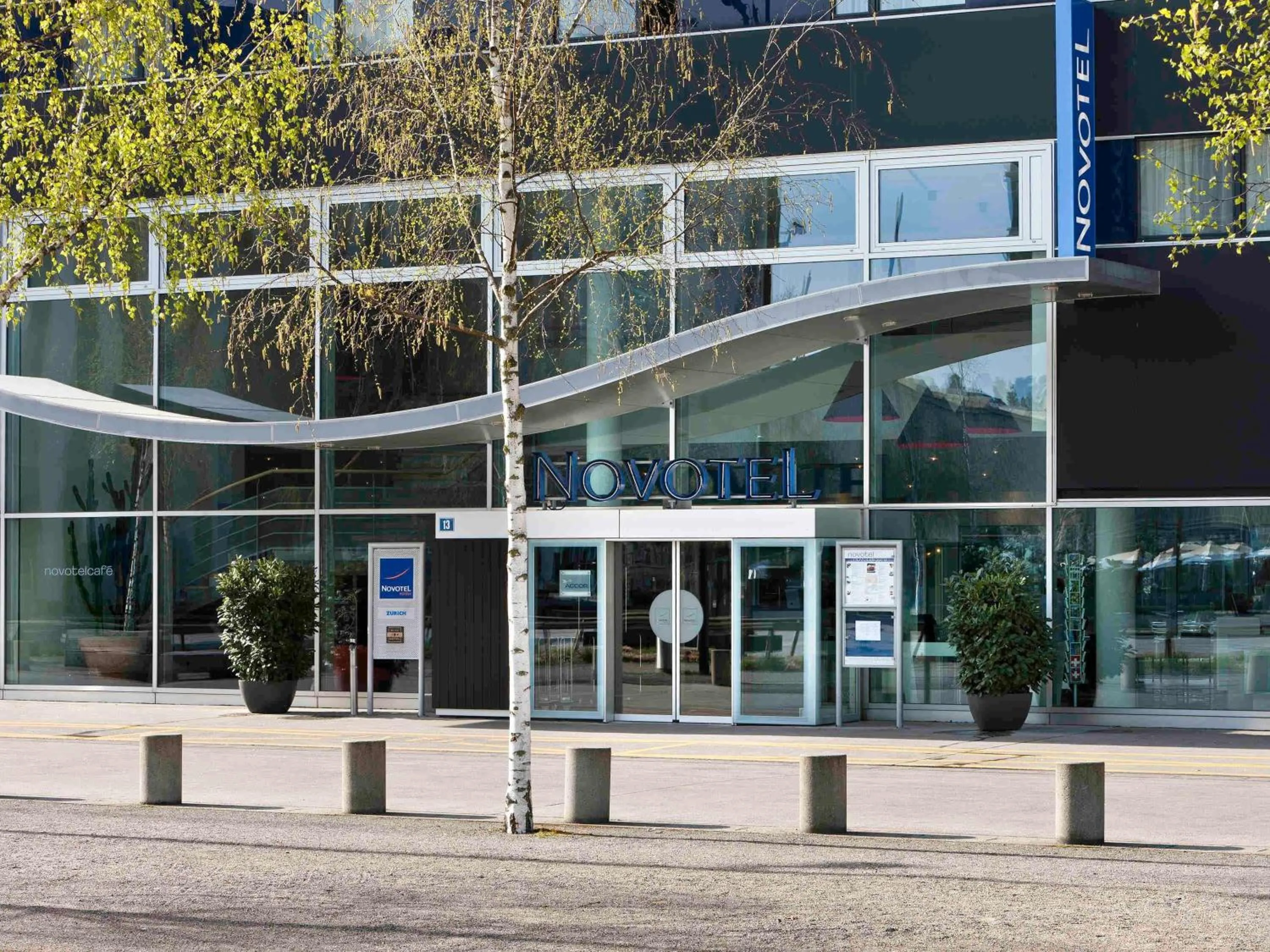 Property building in Novotel Zurich City West
