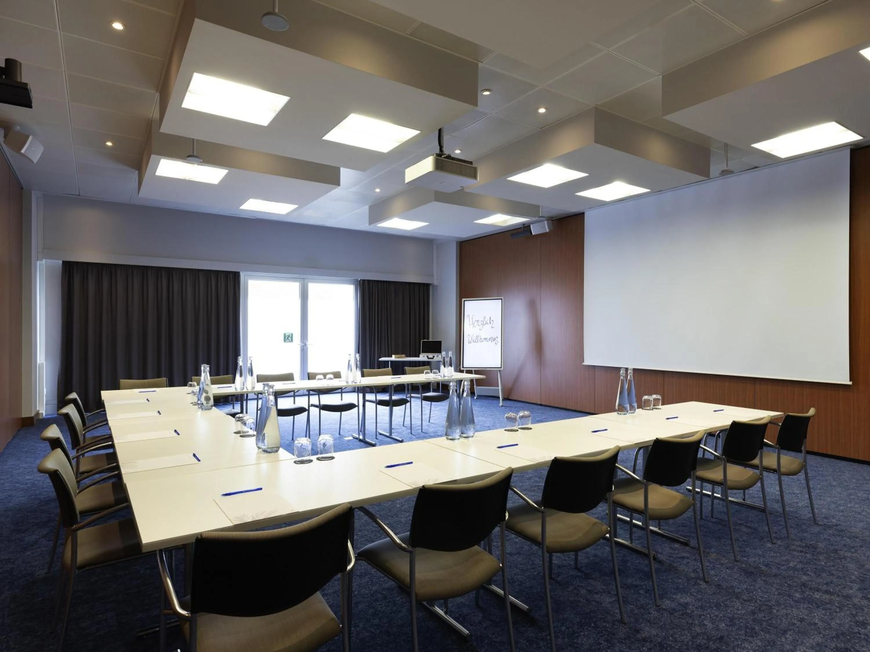 Meeting/conference room in Novotel Zurich City West