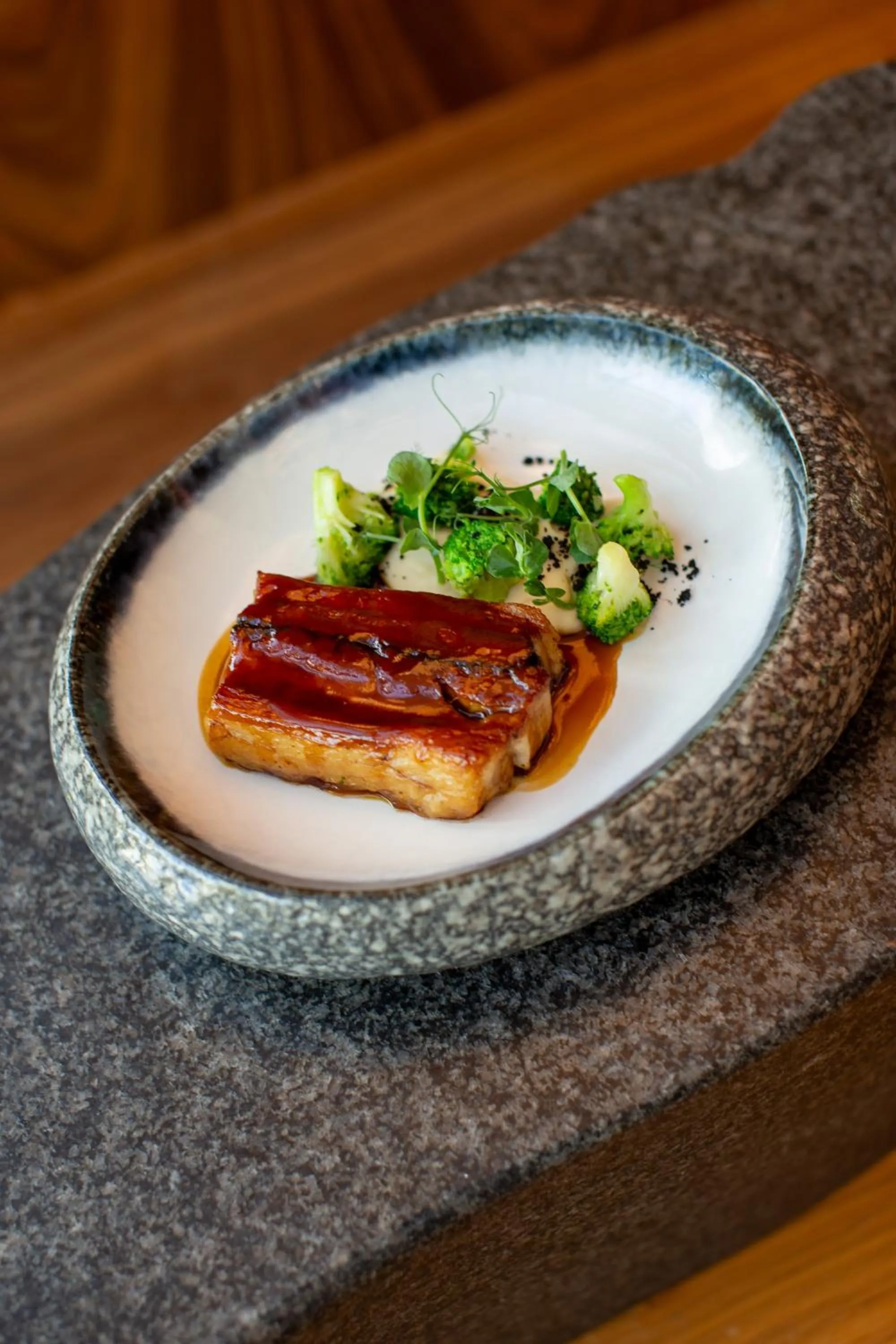 Restaurant/places to eat in Novotel Zurich City West