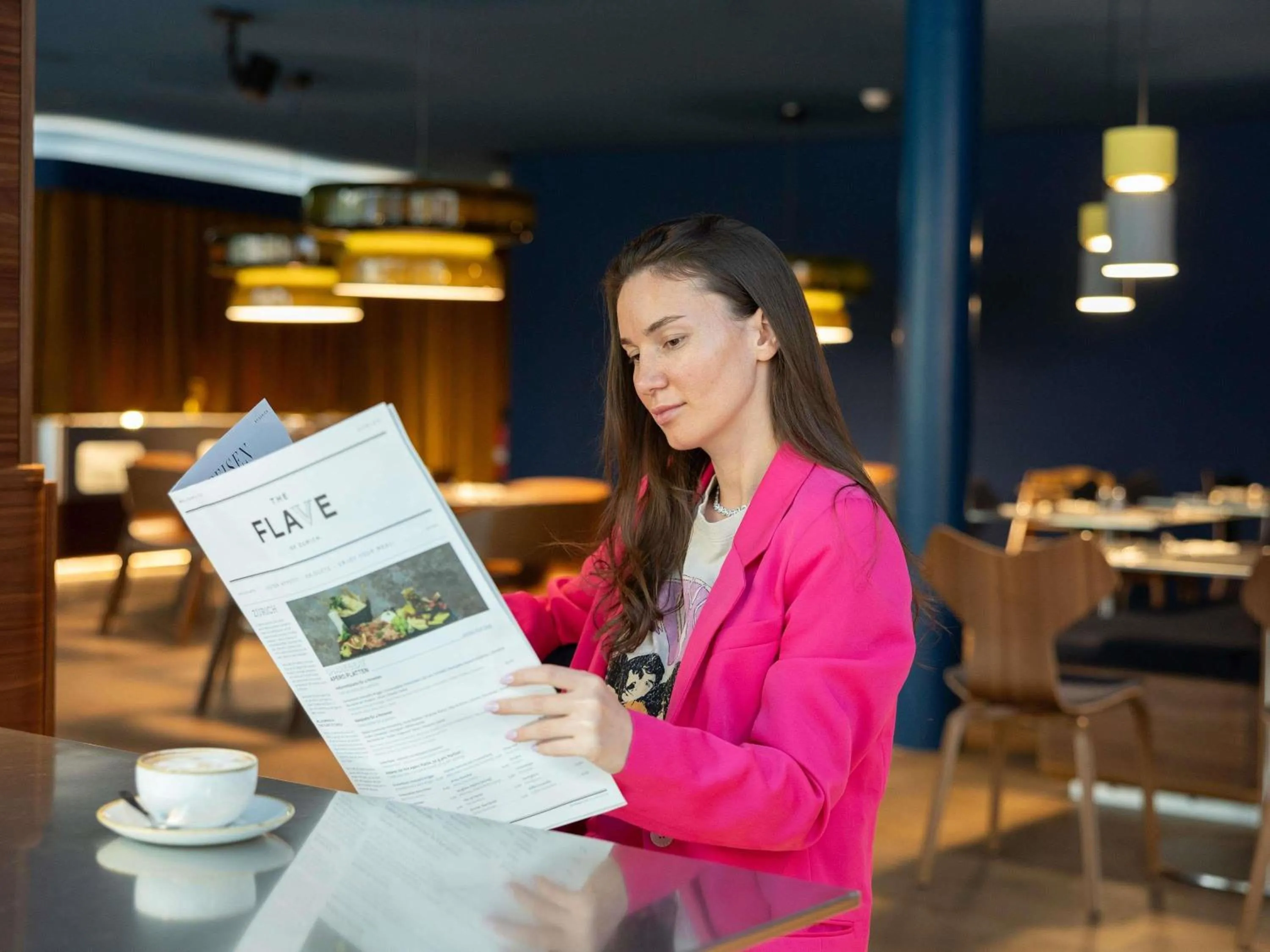 Restaurant/places to eat in Novotel Zurich City West