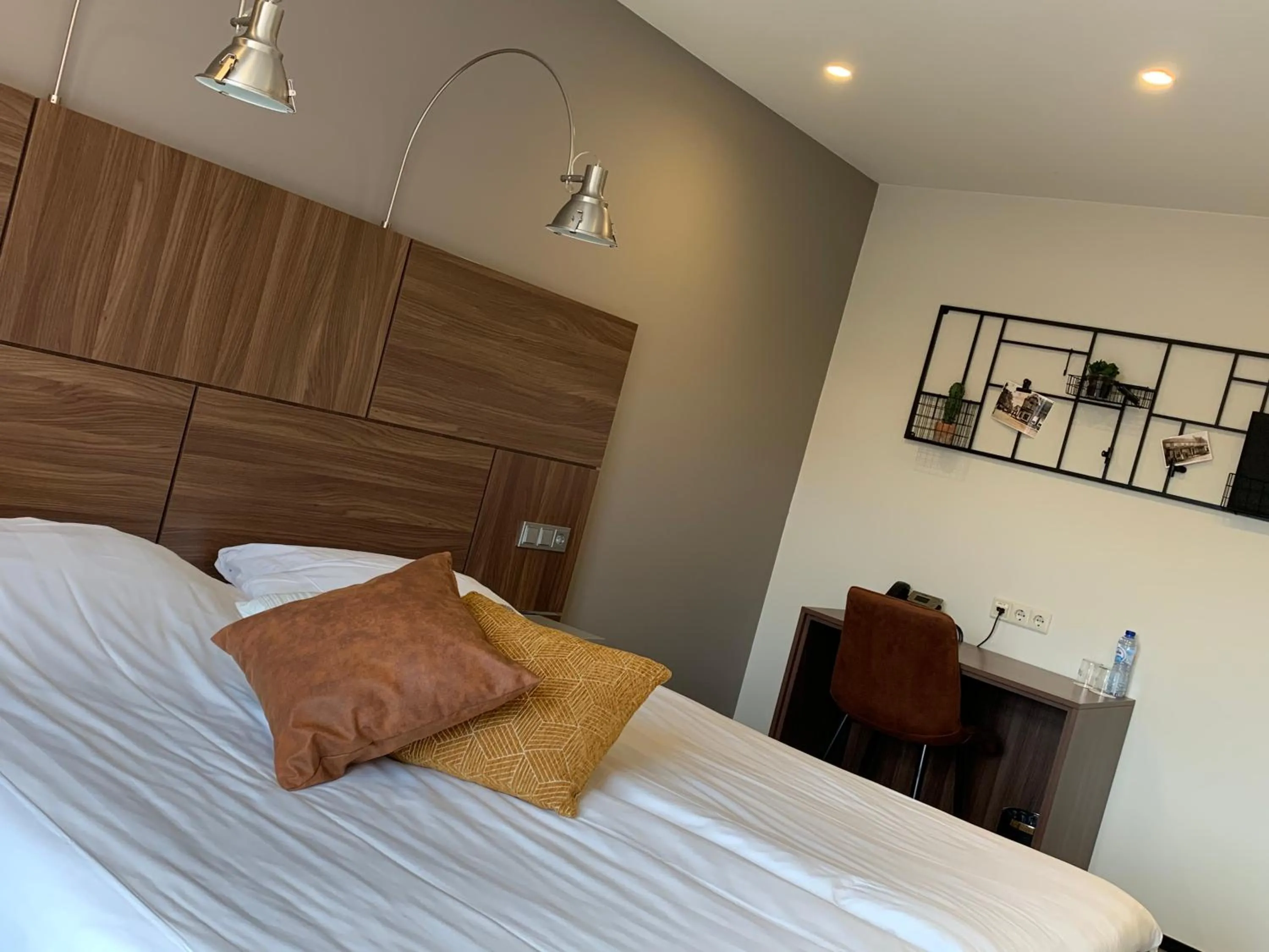 Bed in Hotel Restaurant De Ploeg