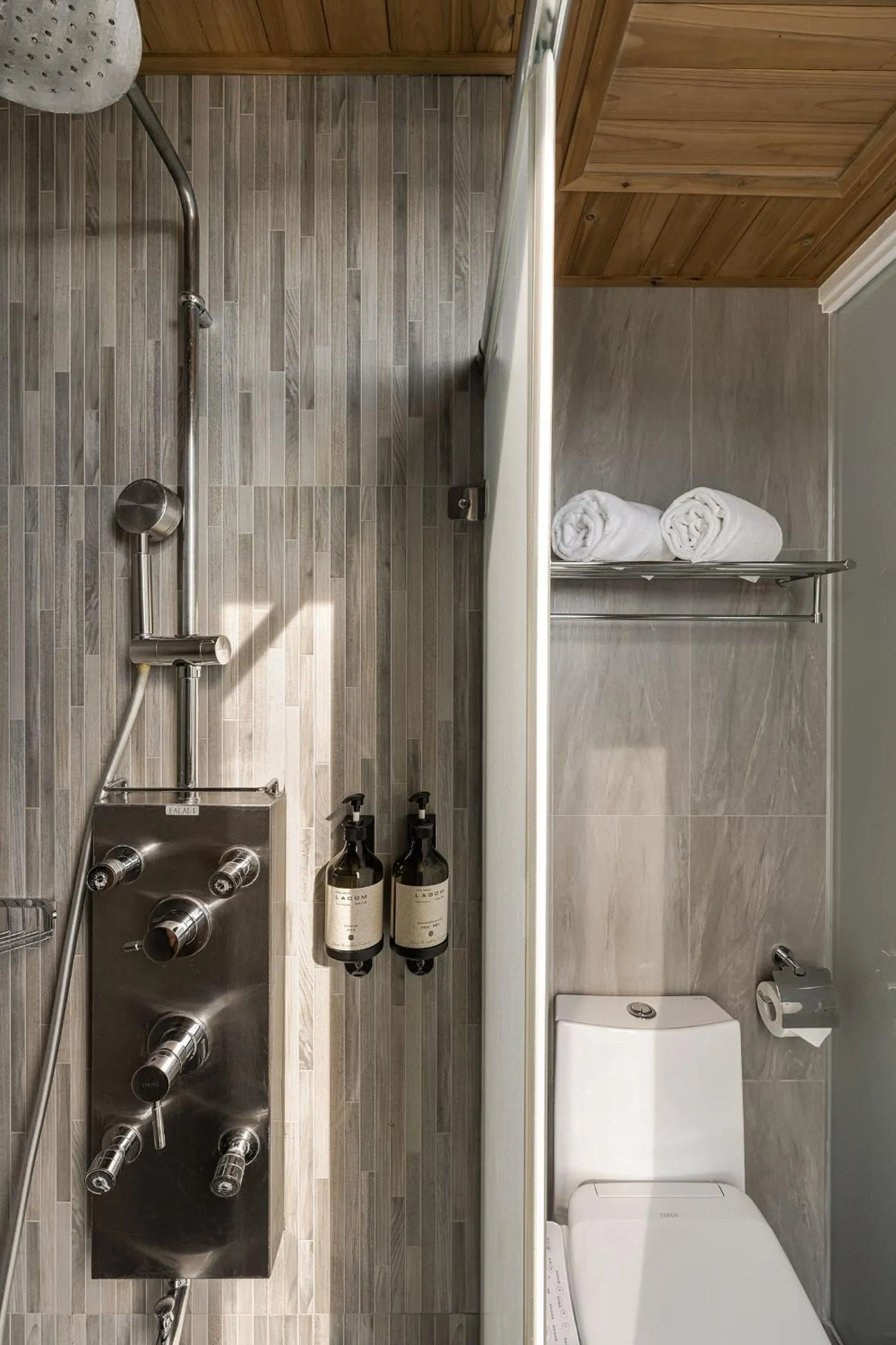 Bathroom in Hotel YAM LAGOM