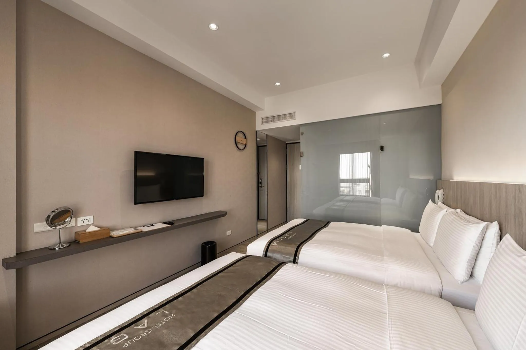 Photo of the whole room, Bed in Hotel YAM LAGOM