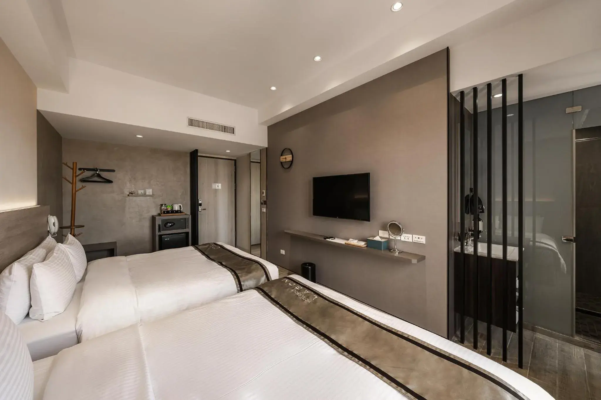 Photo of the whole room, Bed in Hotel YAM LAGOM Photo of the whole room, Bed in Hotel YAM LAGOM