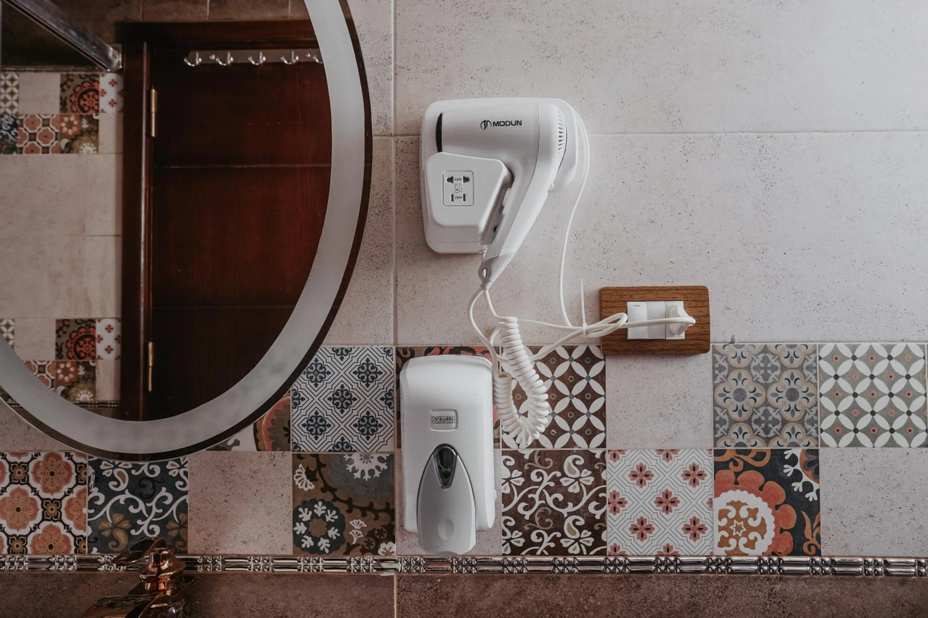 Bathroom in Pyramids Planet Hotel