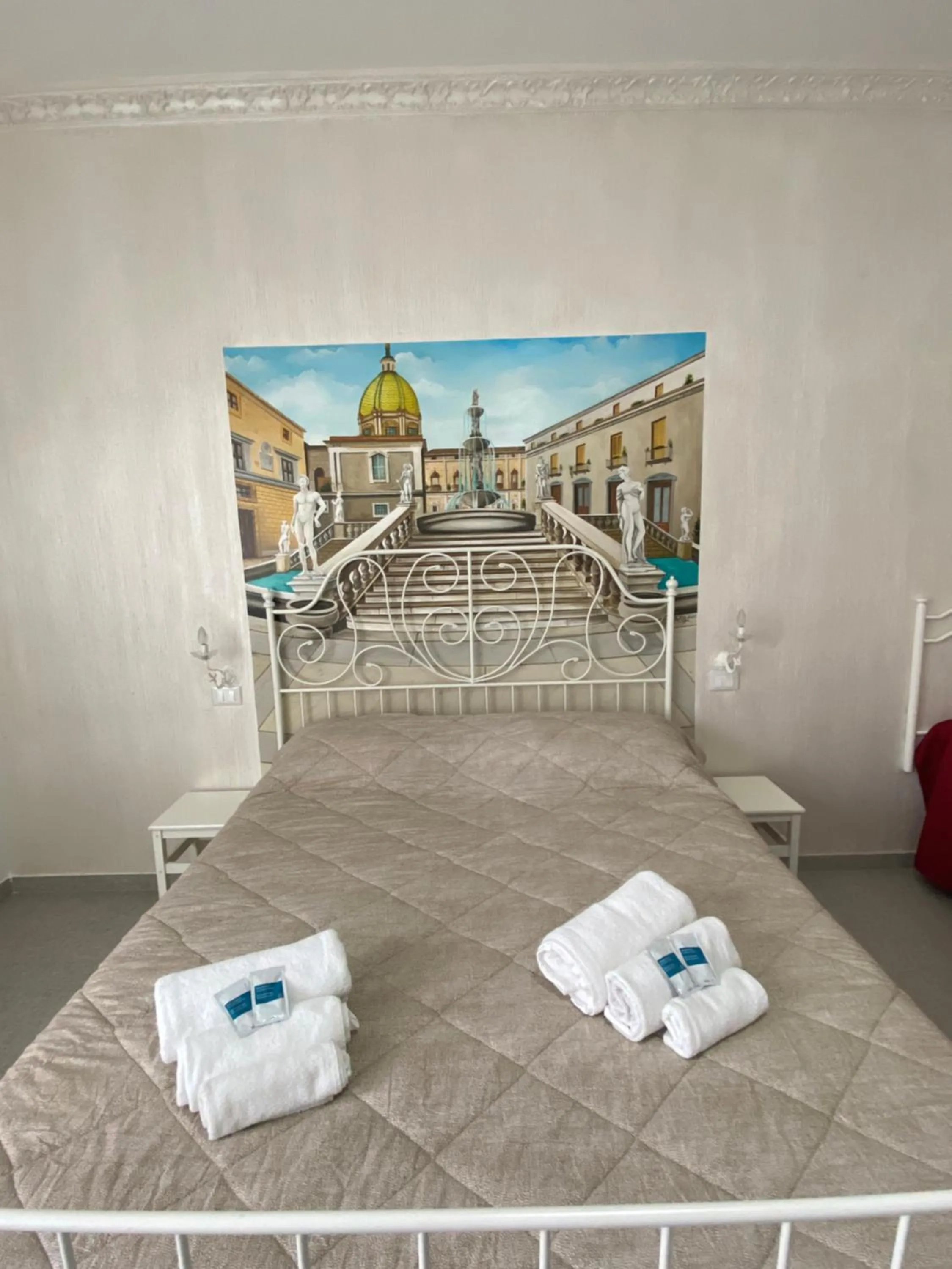 Bed in Palermo City Room