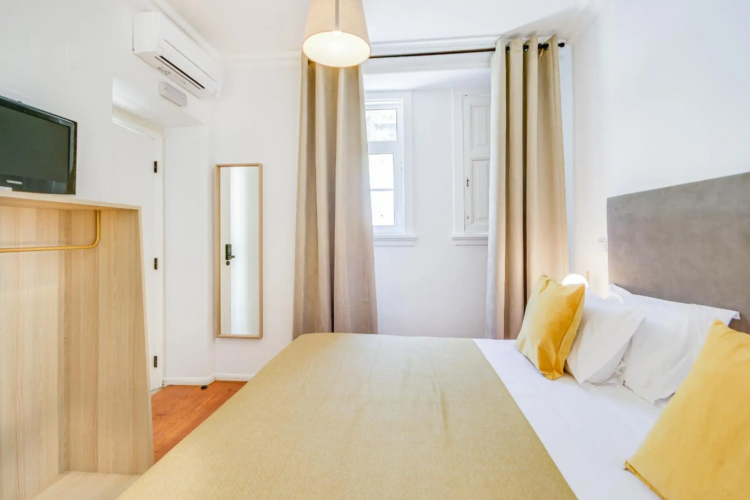 Standard Double or Twin Room in Alvalade Palace Standard Double or Twin Room in Alvalade Palace