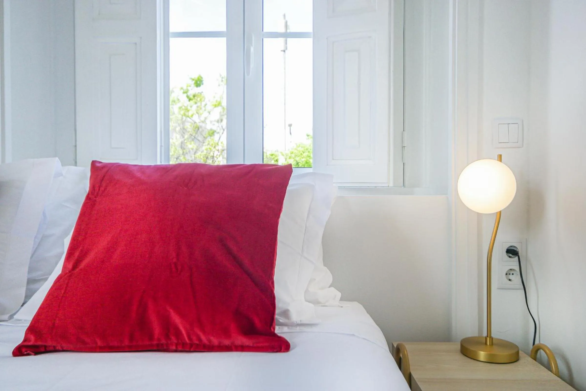 Toilet, Bed in Alvalade Palace