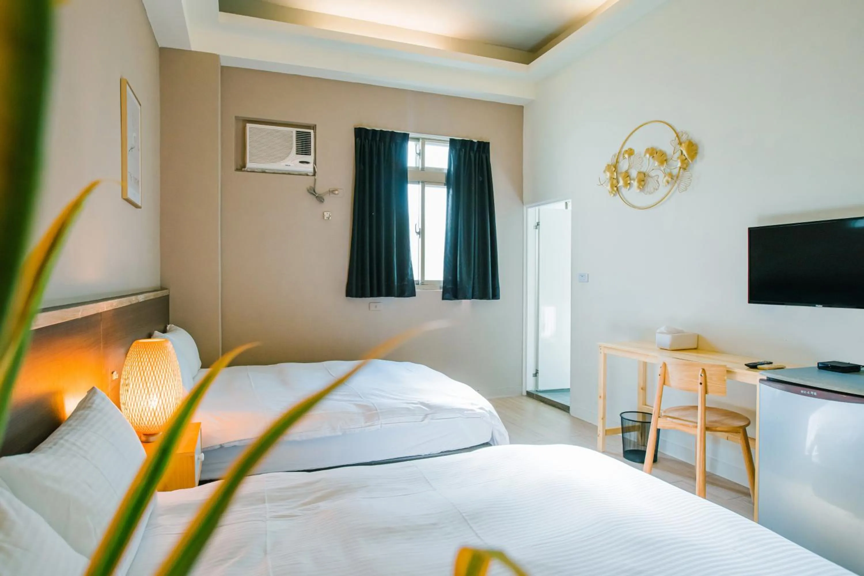 Photo of the whole room, Bed in Fun Trip - Fu May Sea View Holiday house l 無敵海景交誼廳 l 附汽機車租賃 l