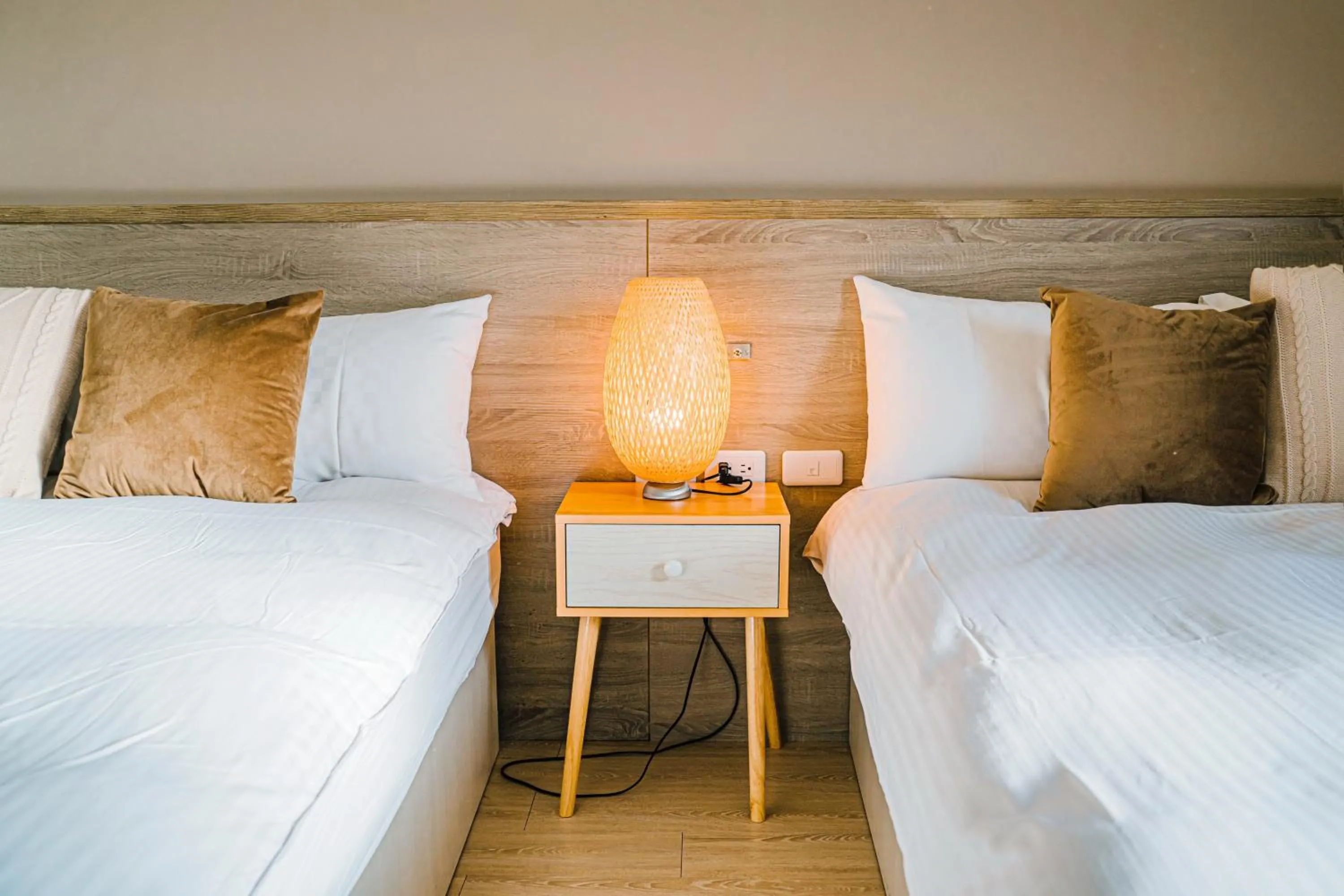 Living room, Bed in Fun Trip - Fu May Sea View Holiday house l 無敵海景交誼廳 l 附汽機車租賃 l