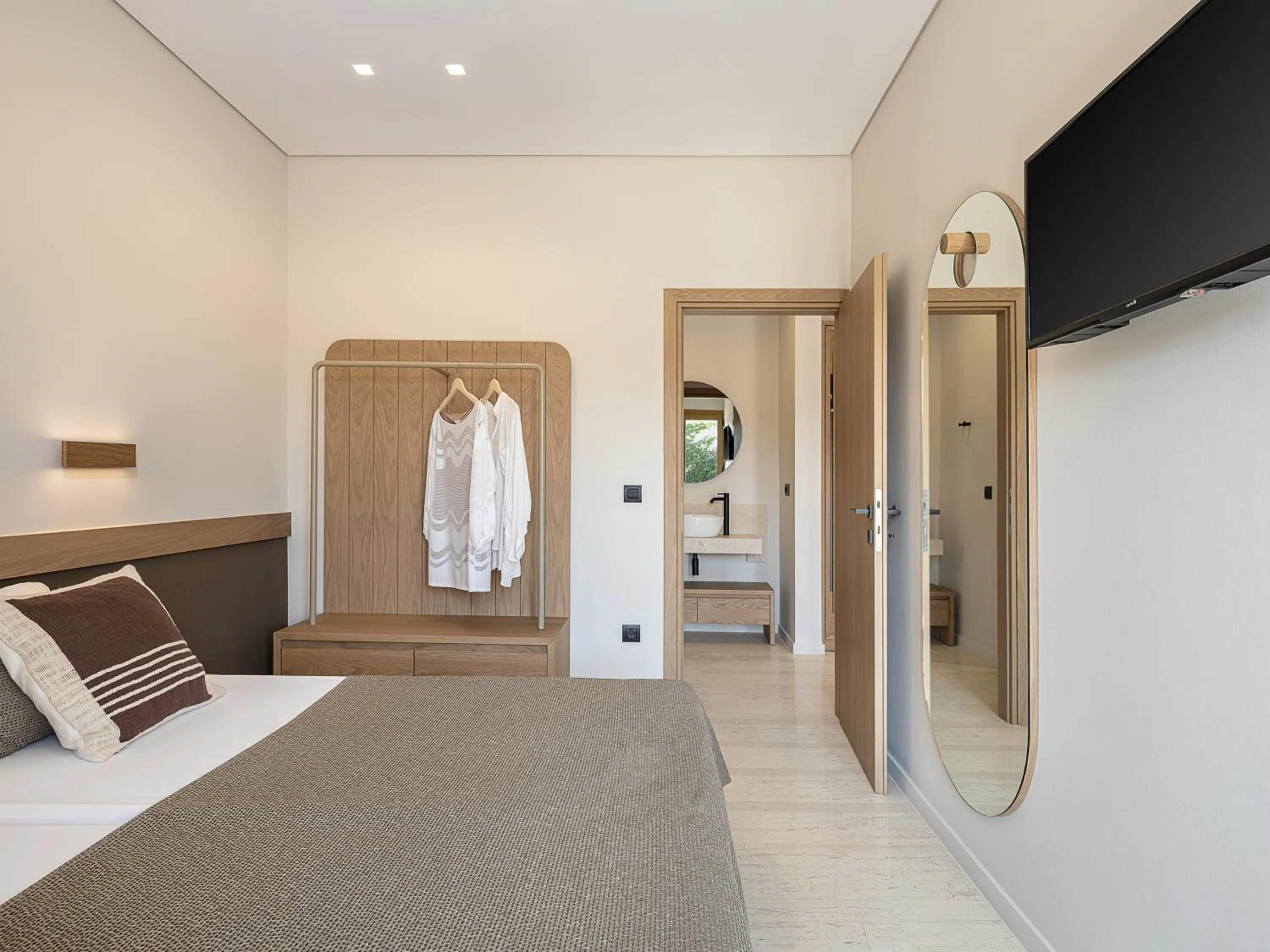 Bed in Esperides Beach Hotel Apartments