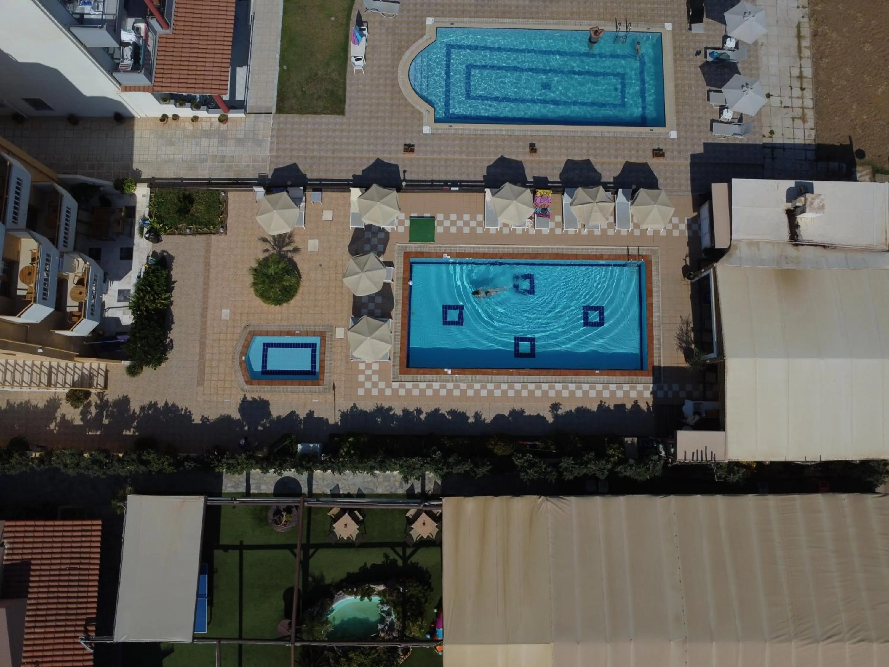 Esperides Beach Hotel Apartments
