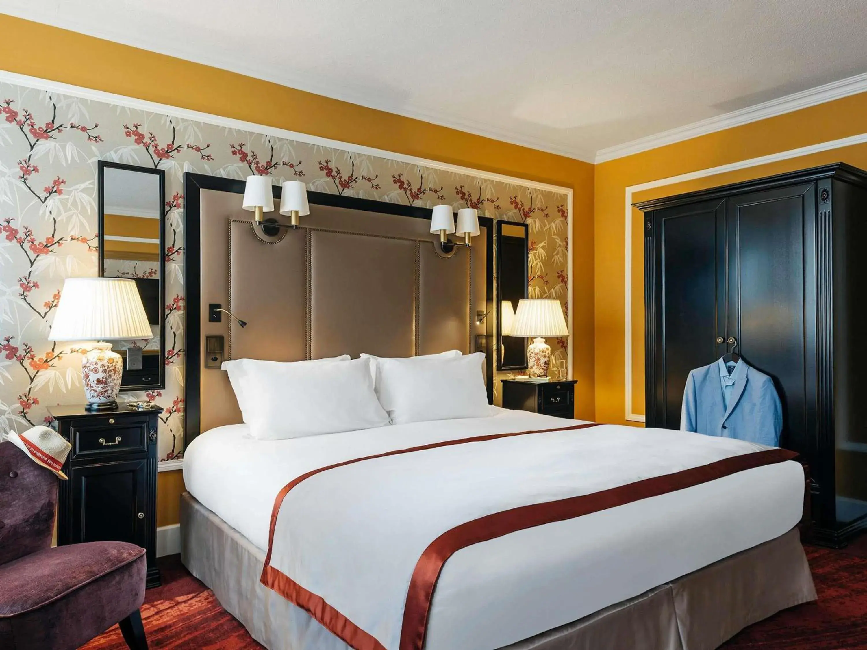 Bedroom, Bed in Hotel Rotary Geneva - MGallery Bedroom, Bed in Hotel Rotary Geneva - MGallery