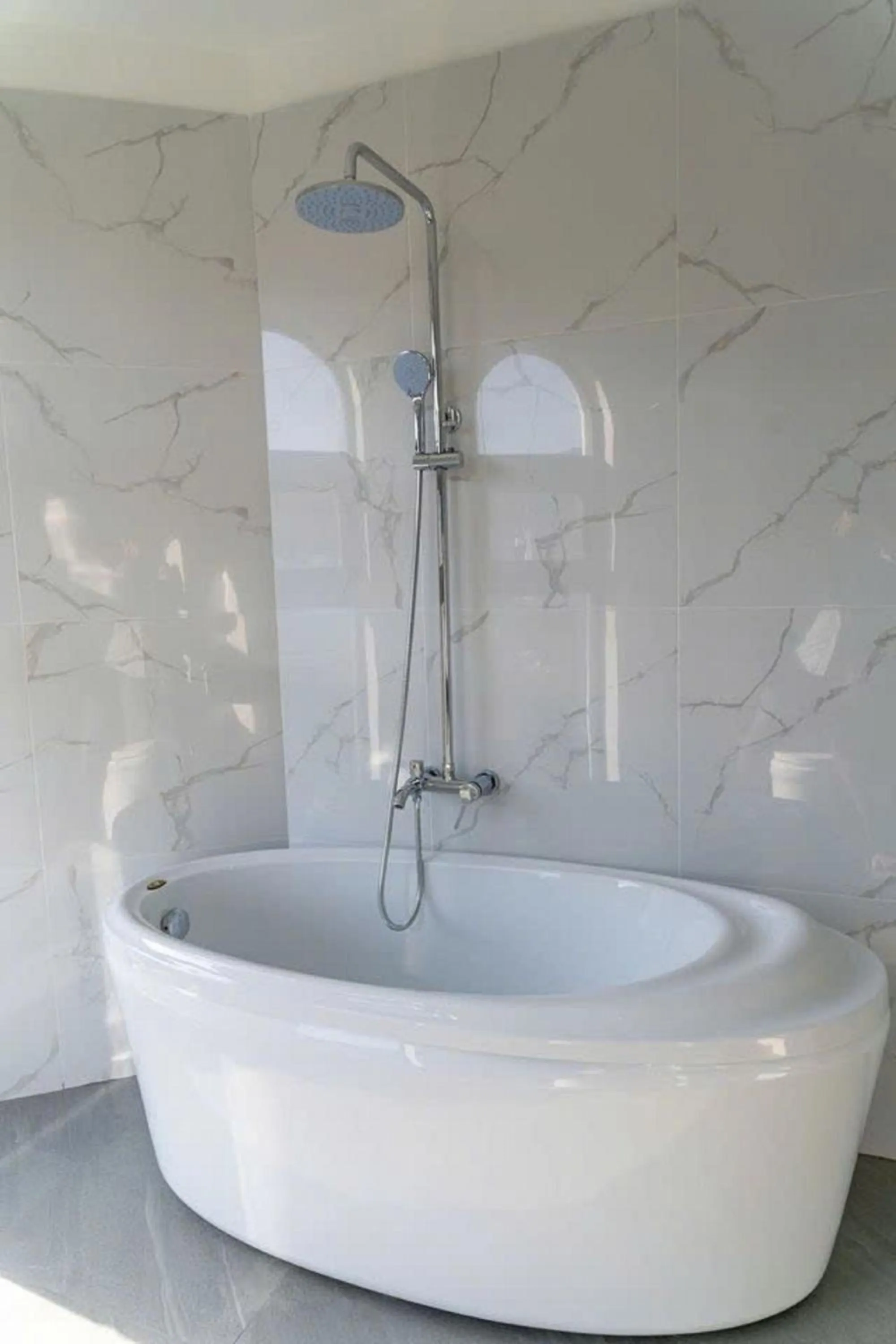 Bathroom in Sun Hill Hotel