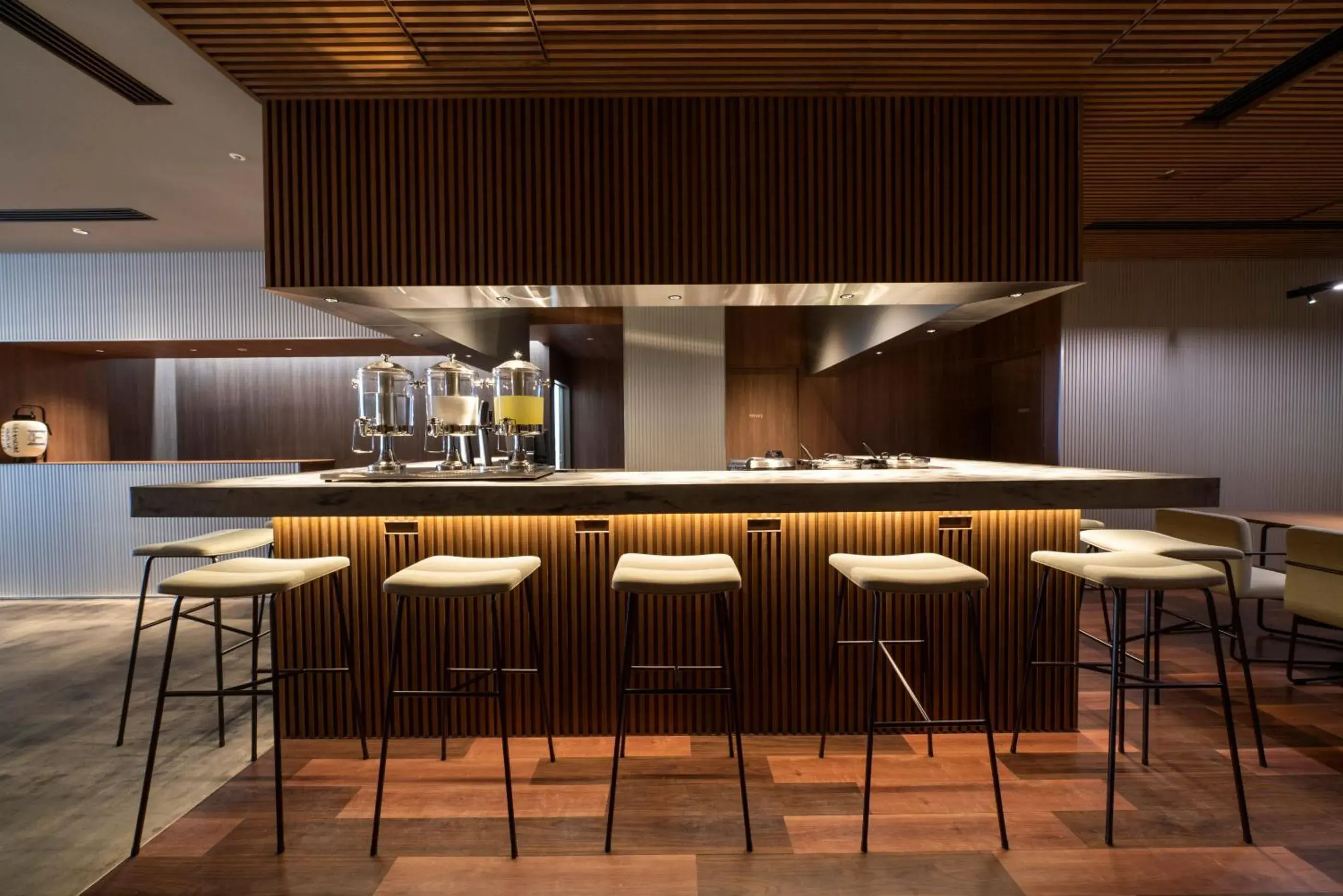 Restaurant/places to eat in Hotel Oriental Express Fukuoka Nakasu Kawabata Restaurant/places to eat in Hotel Oriental Express Fukuoka Nakasu Kawabata