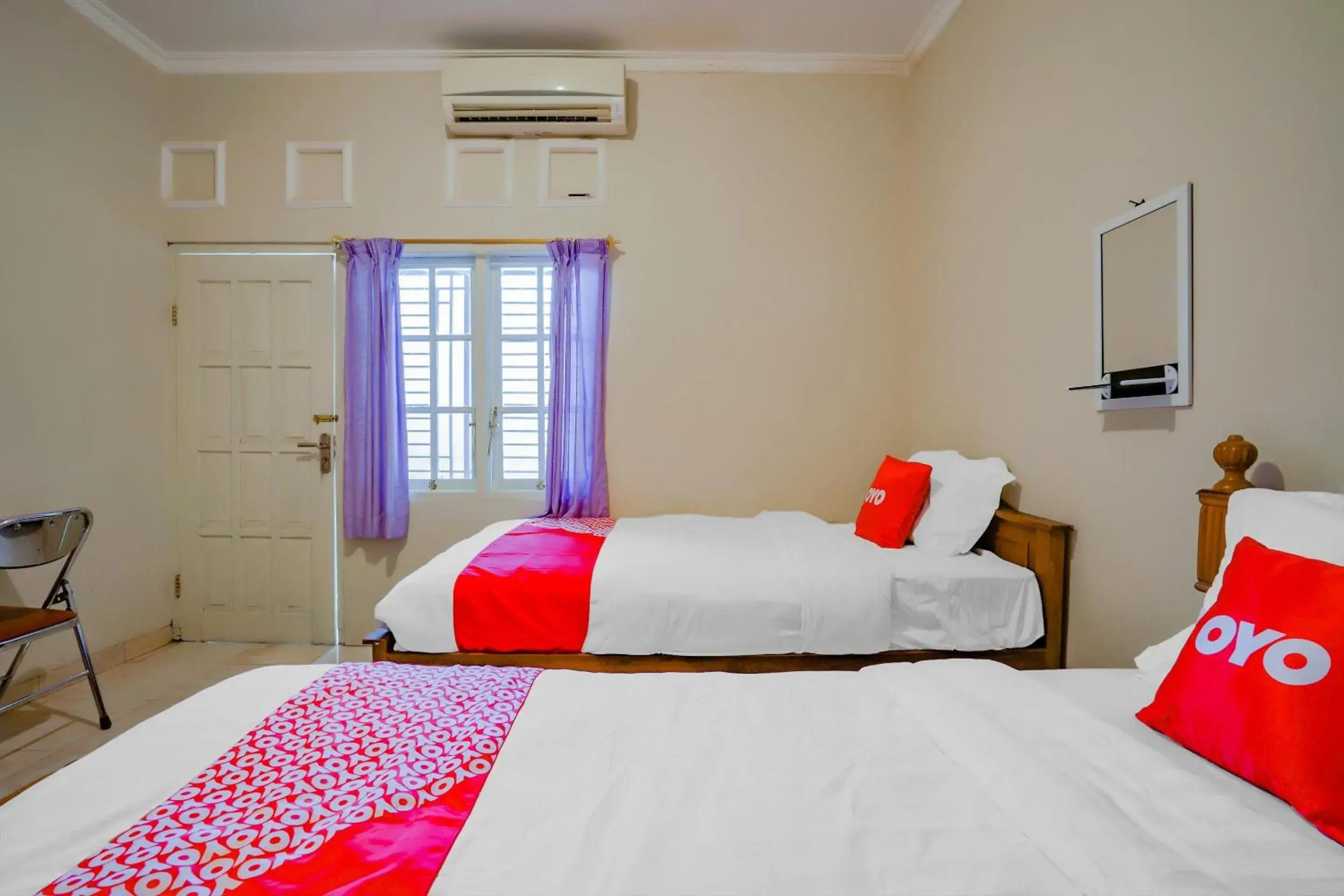 Bedroom, Bed in Hotel O Kenari House Syariah Bedroom, Bed in Hotel O Kenari House Syariah