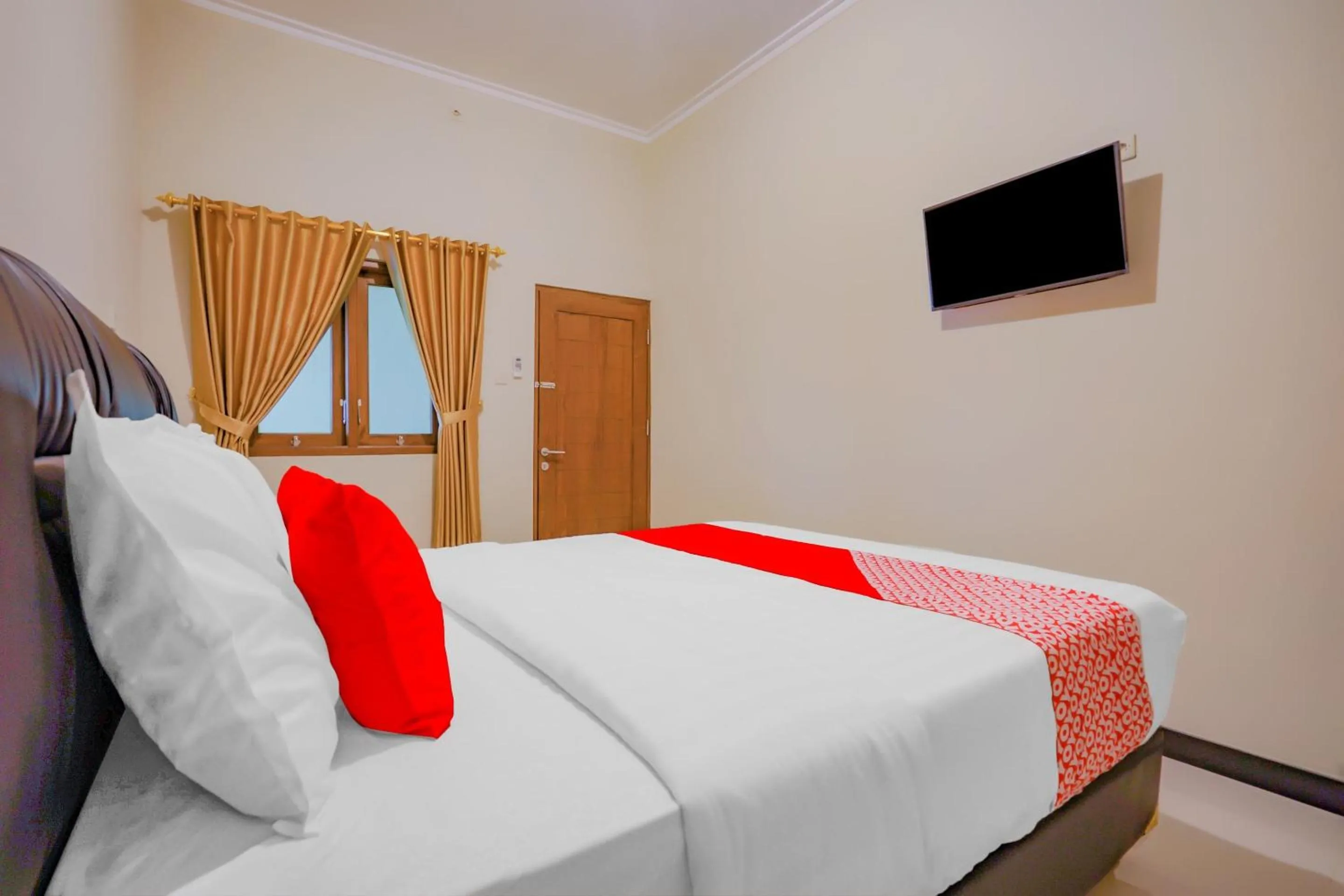 Bedroom, Bed in Hotel O Kenari House Syariah