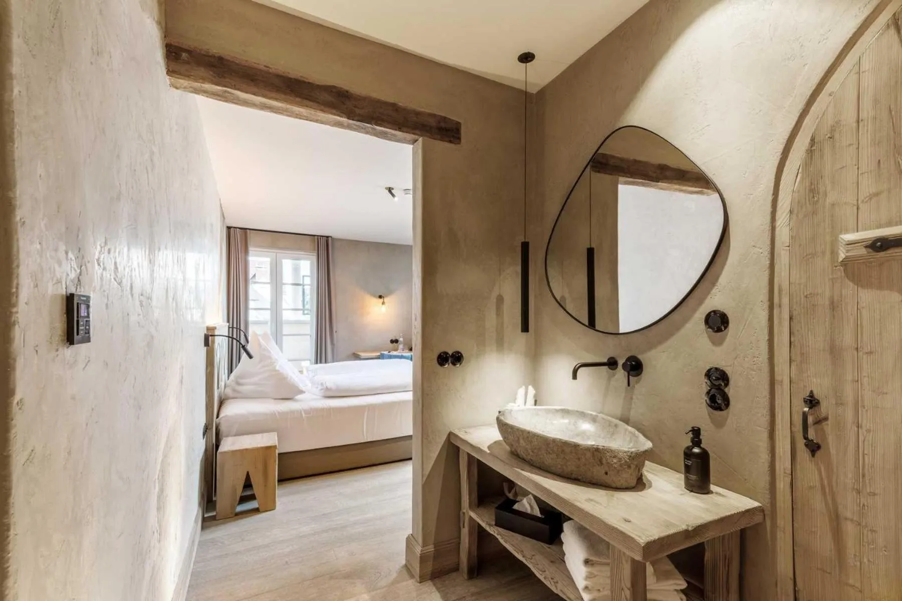 Photo of the whole room, Bed in Hotel Arthus