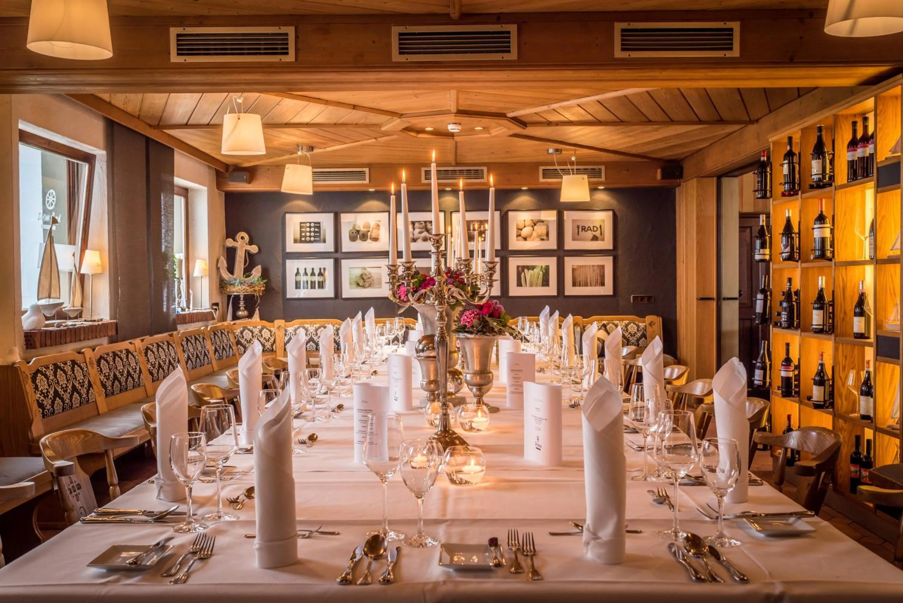 Restaurant/places to eat in Hotel Arthus