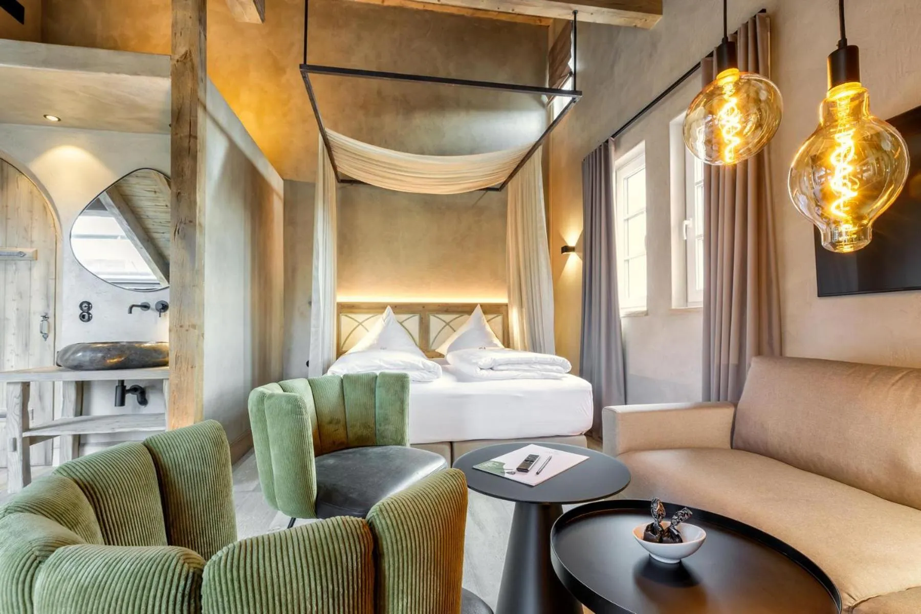 Photo of the whole room, Bed in Hotel Arthus