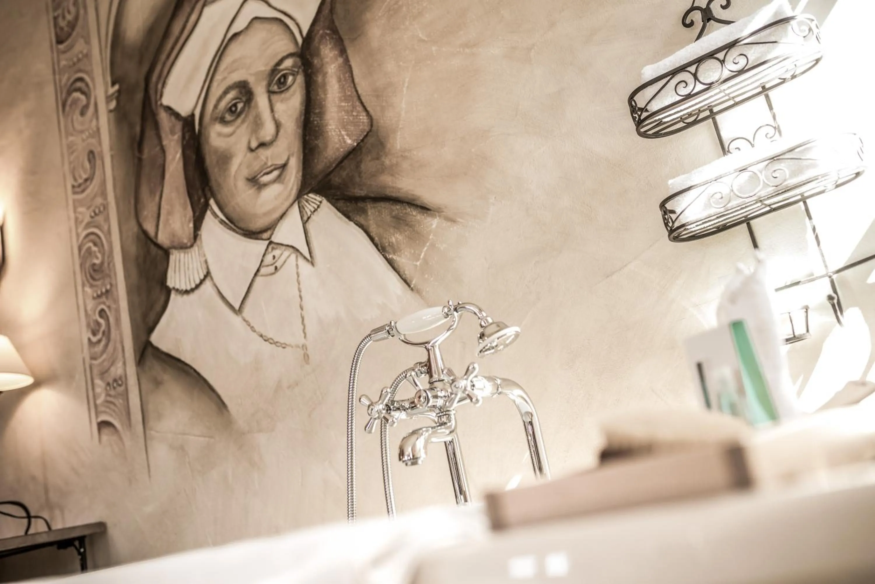 Decorative detail in Hotel Arthus