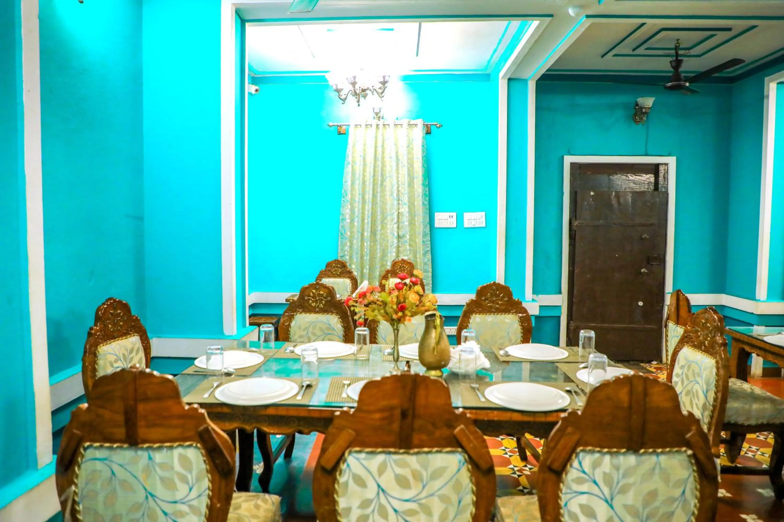 Restaurant/places to eat in Hill Fort Hotel And Resorts Yelagiri Hills