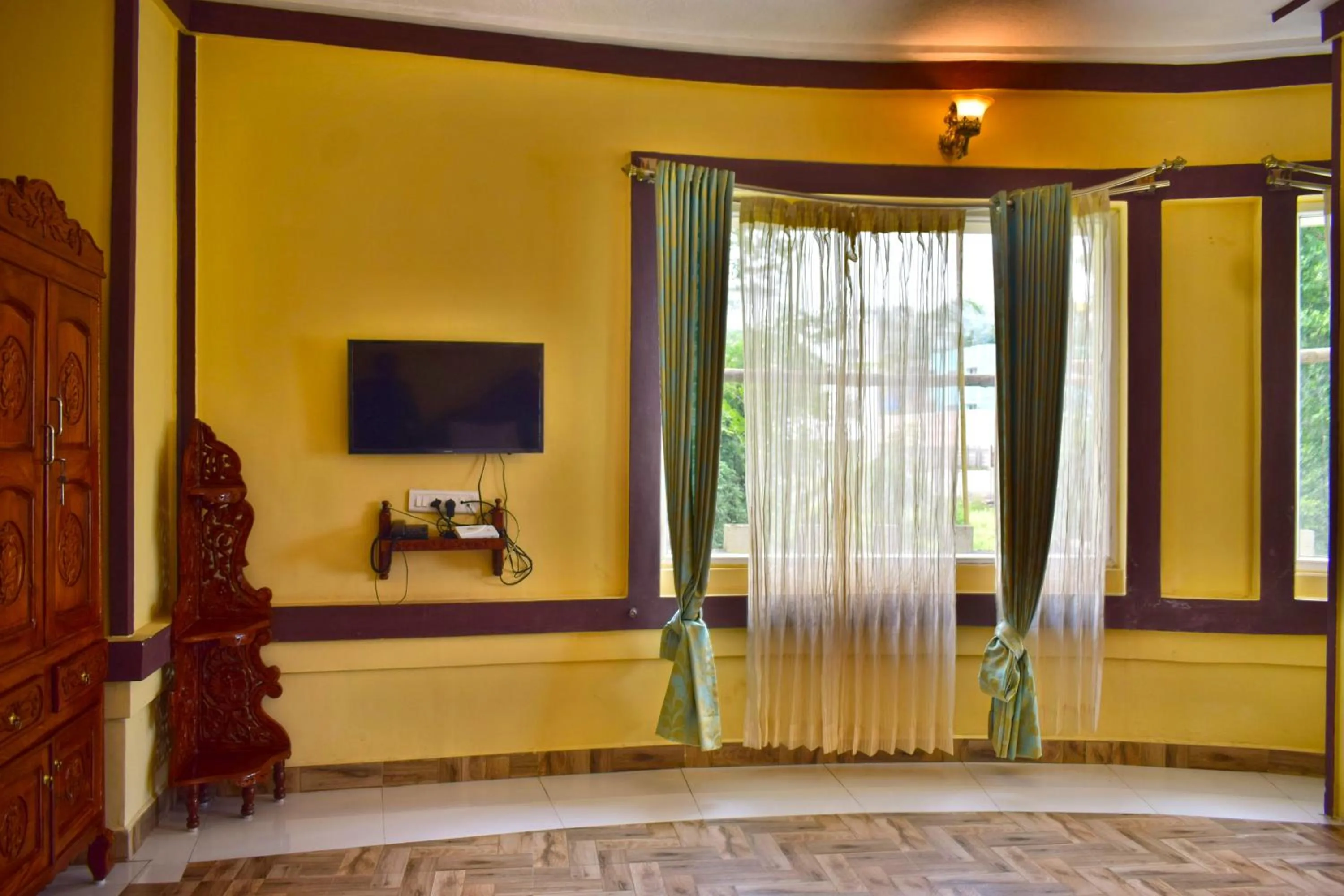 TV and multimedia in Hill Fort Hotel And Resorts Yelagiri Hills