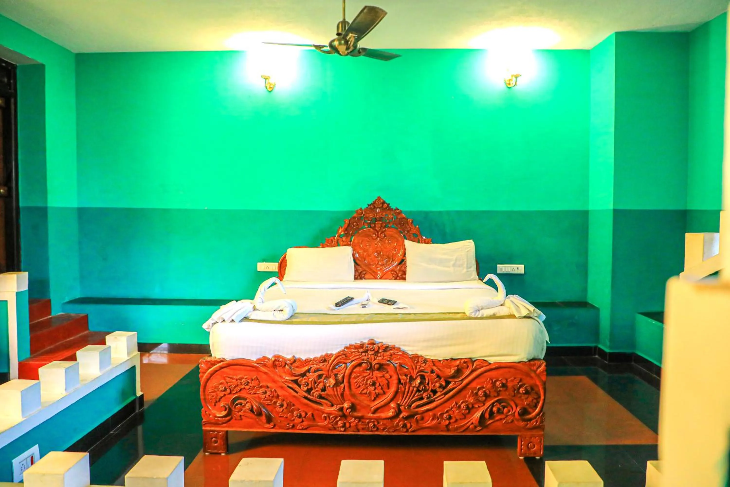 Bed in Hill Fort Hotel And Resorts Yelagiri Hills