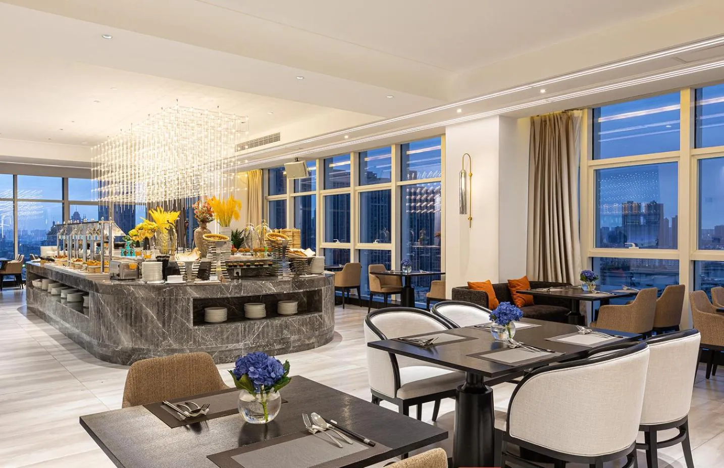 Restaurant/places to eat in Wyndham Garden Wuhan Hankou