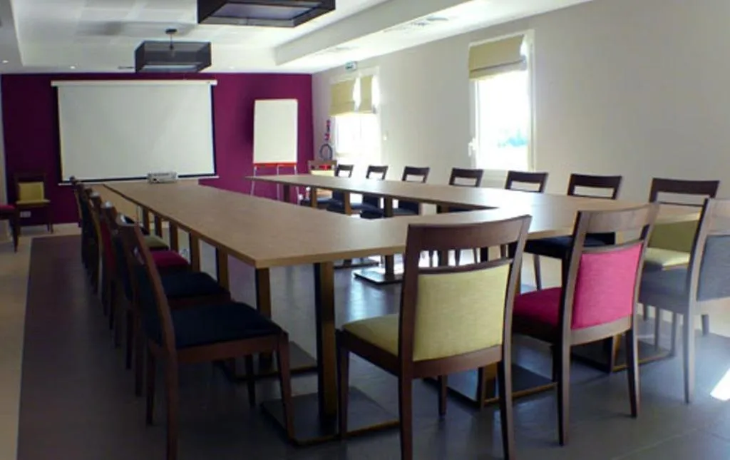 Meeting/conference room in Hôtel de la Louée