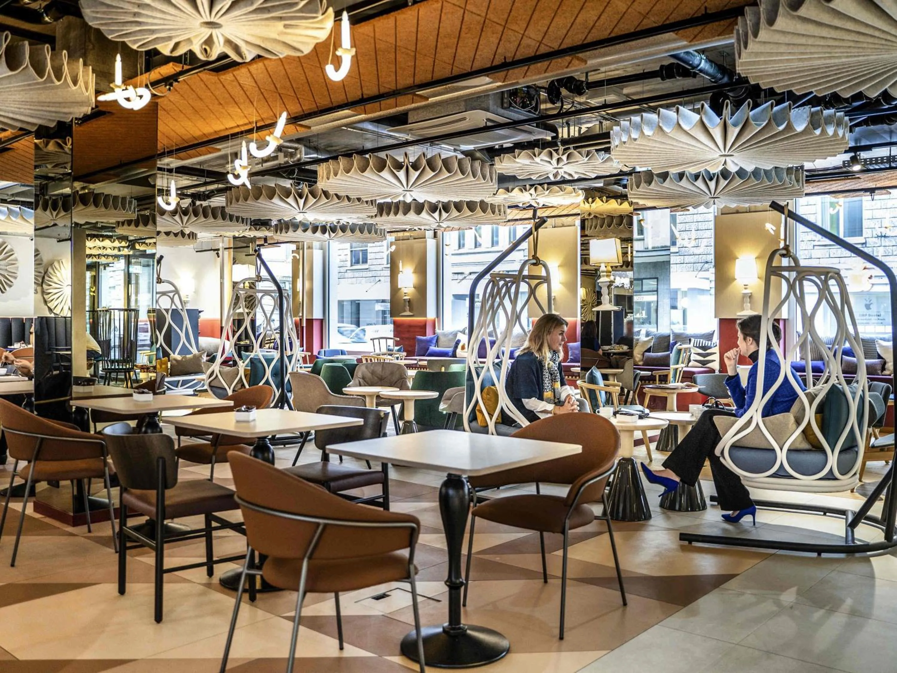 Lounge or bar in ibis Styles Zurich City Center