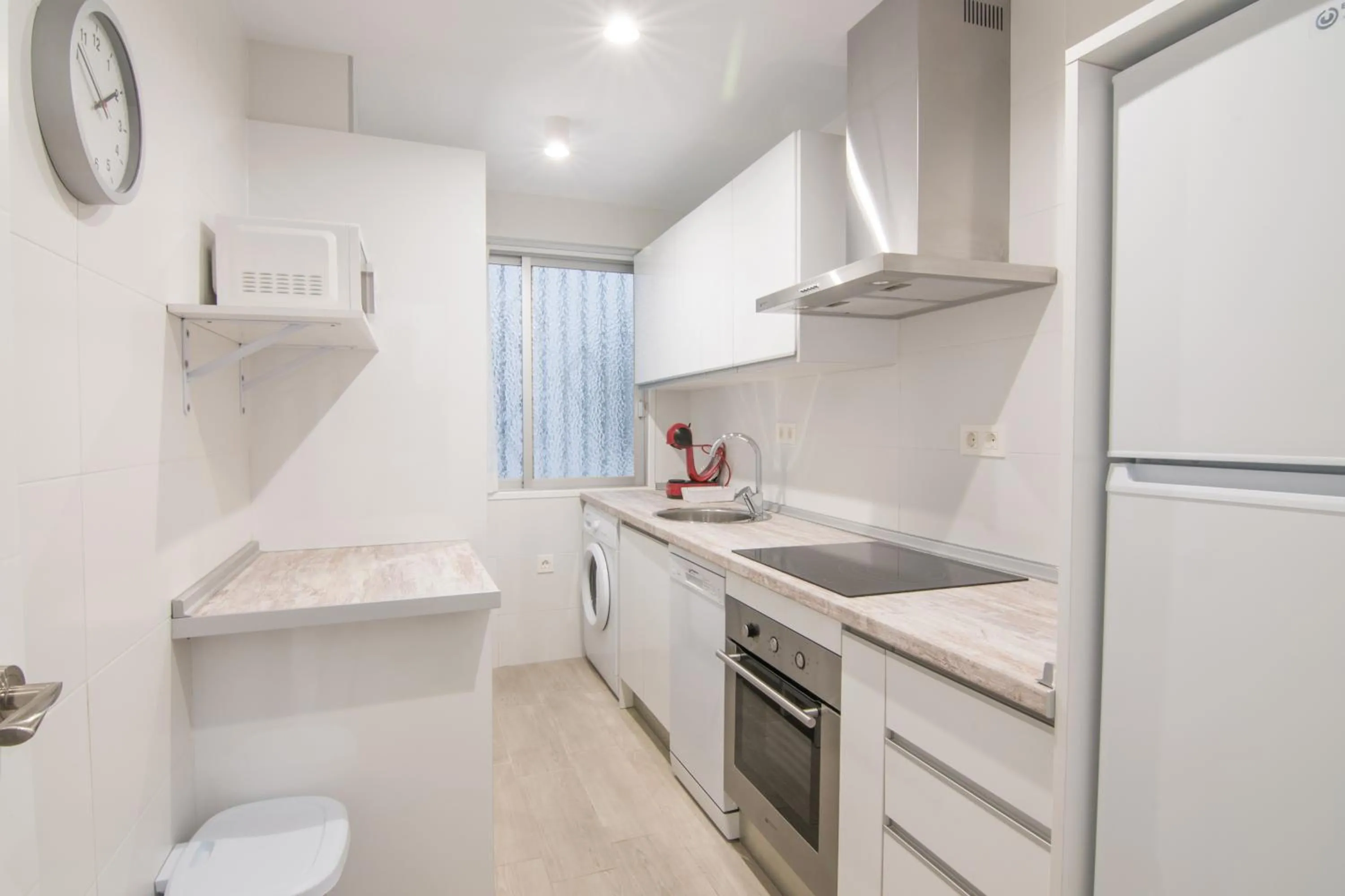 Kitchen or kitchenette in tuGuest Station 2 apartment