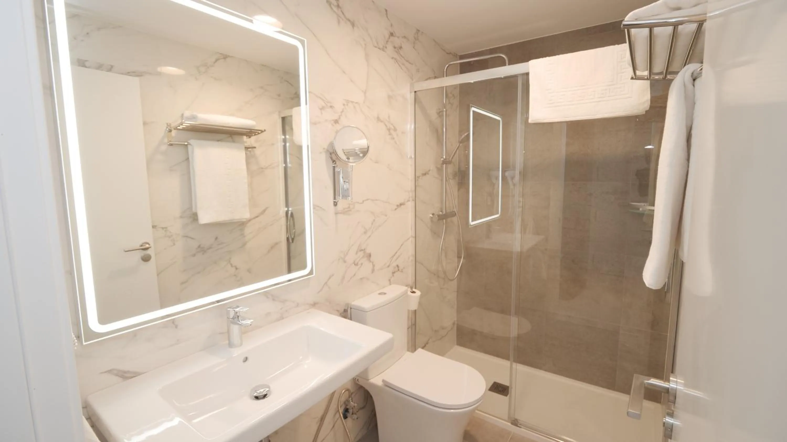 Bathroom in Hotel Ciudadela Pamplona