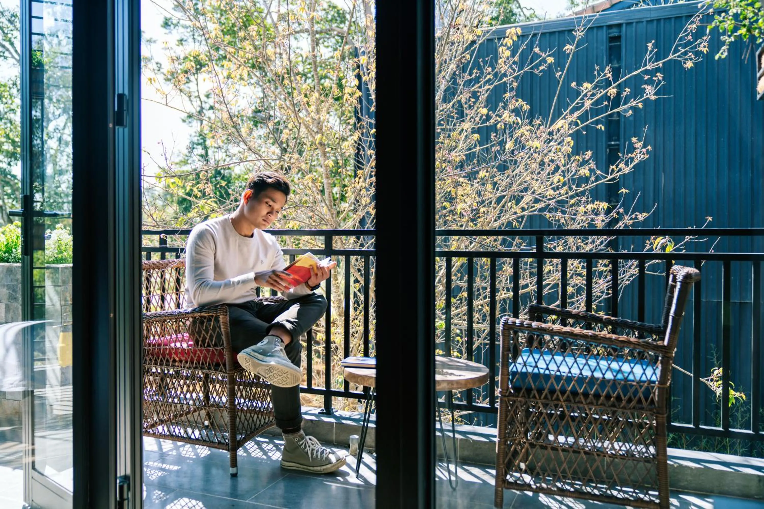 People in Bach Duong Hotel